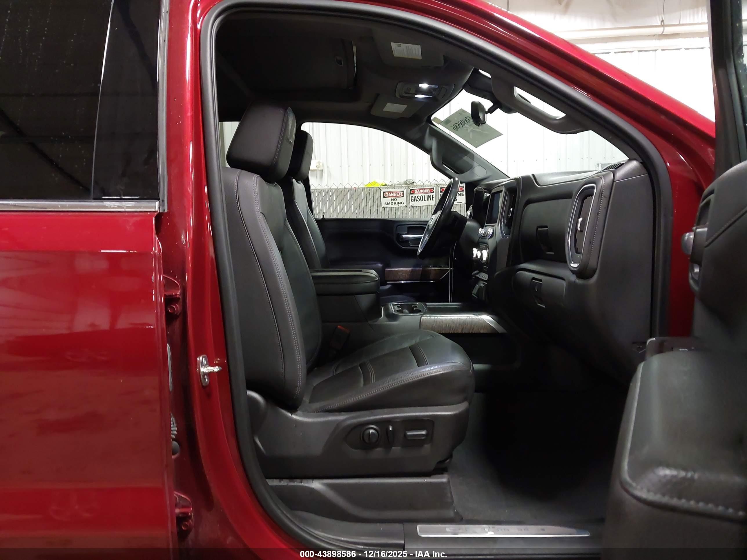 GMC SIERRA image 5