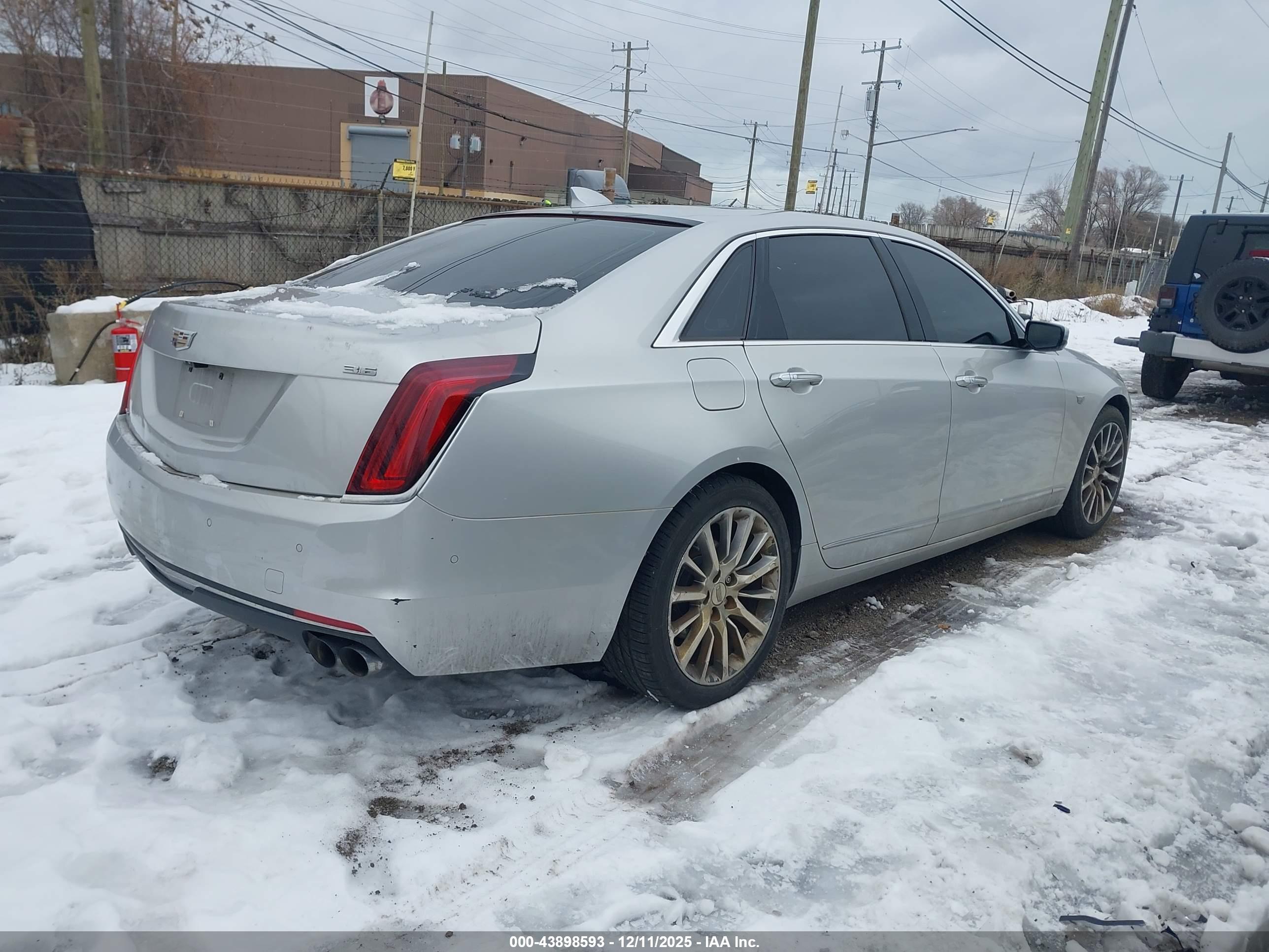 CADILLAC CT6 image 4