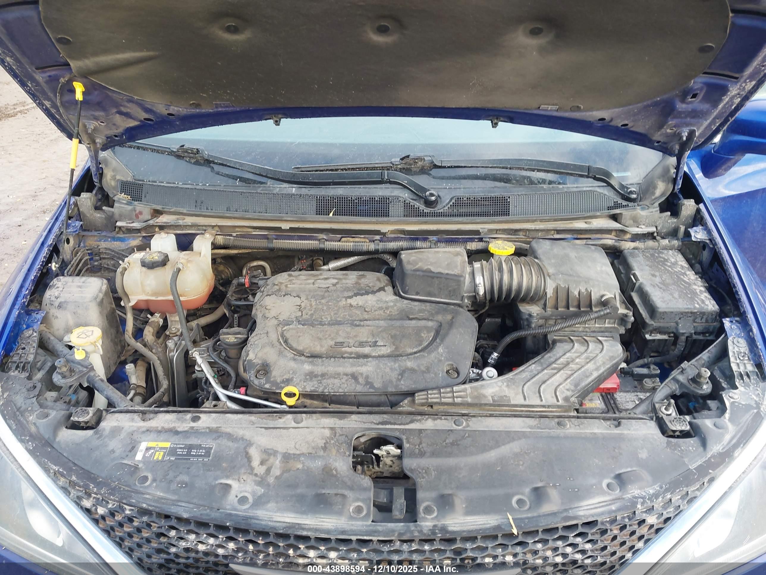 CHRYSLER PACIFICA image 10
