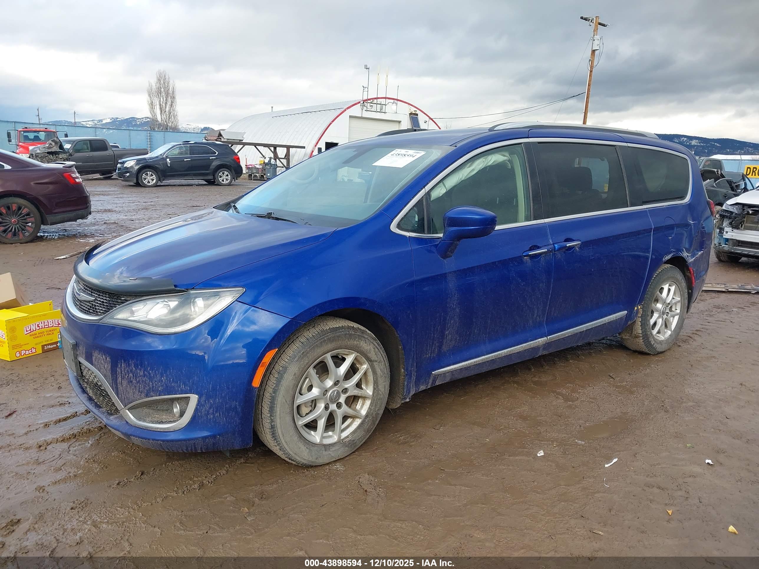 CHRYSLER PACIFICA image 2
