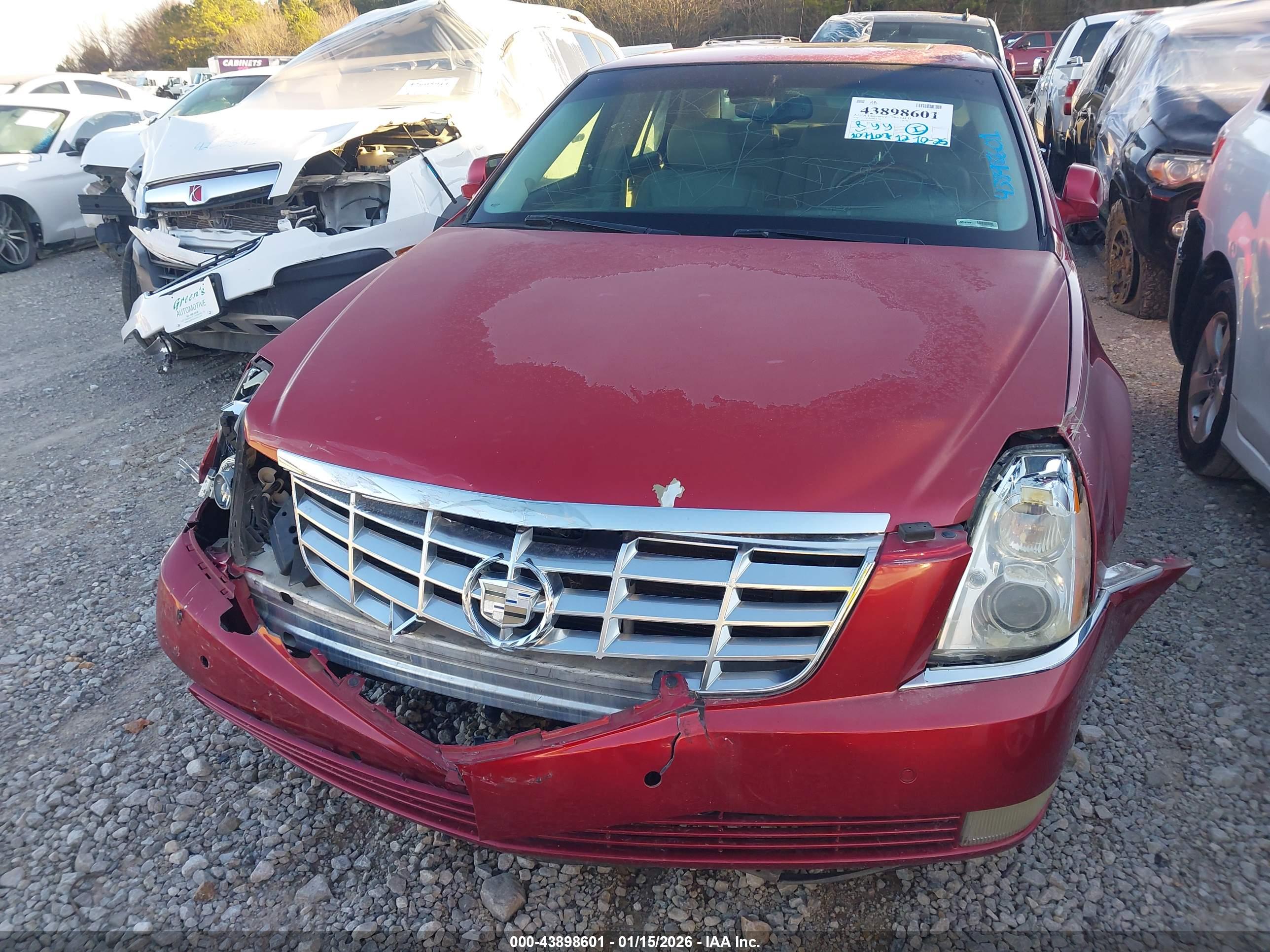 CADILLAC DTS image 6