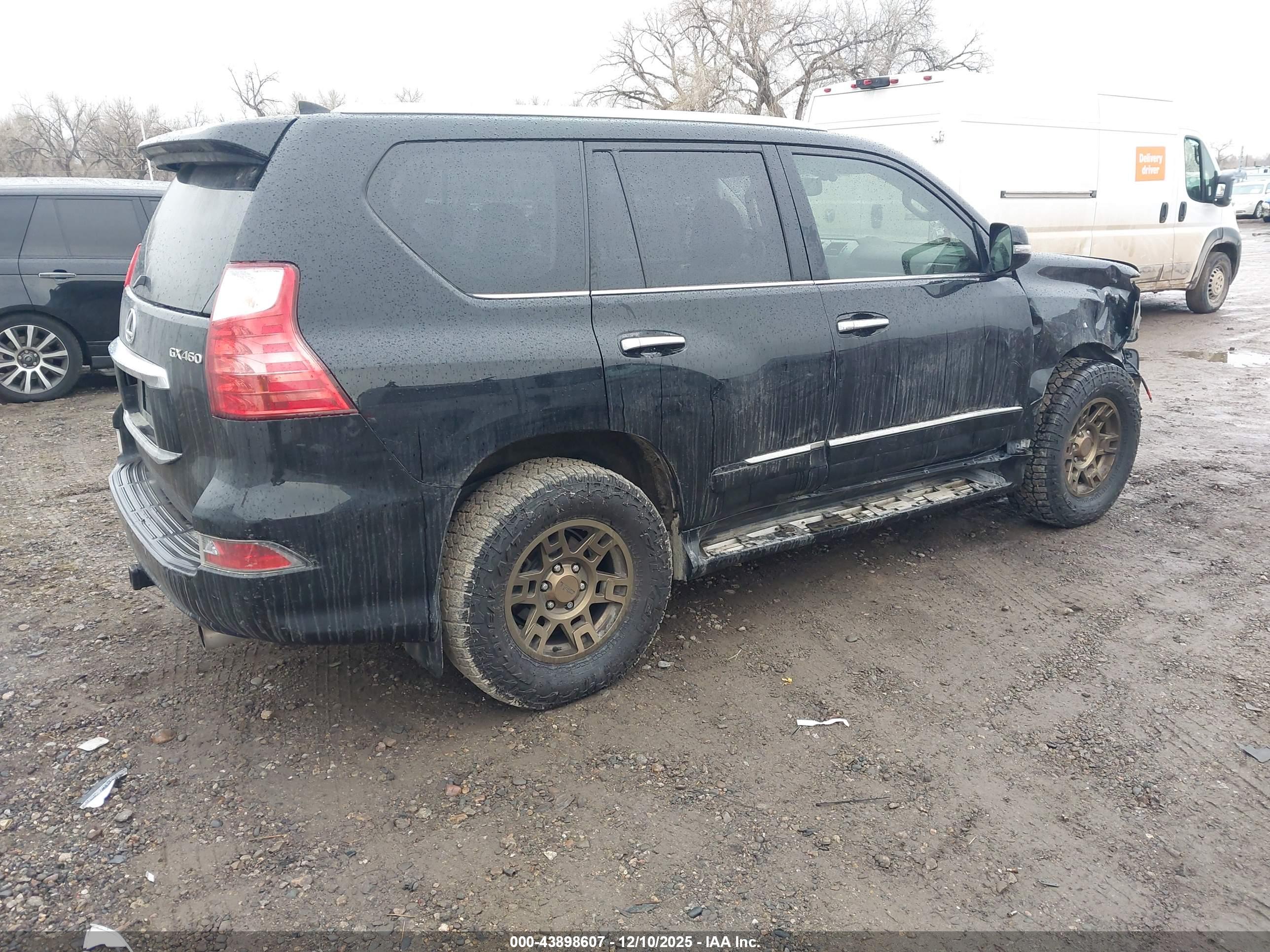 LEXUS GX image 4