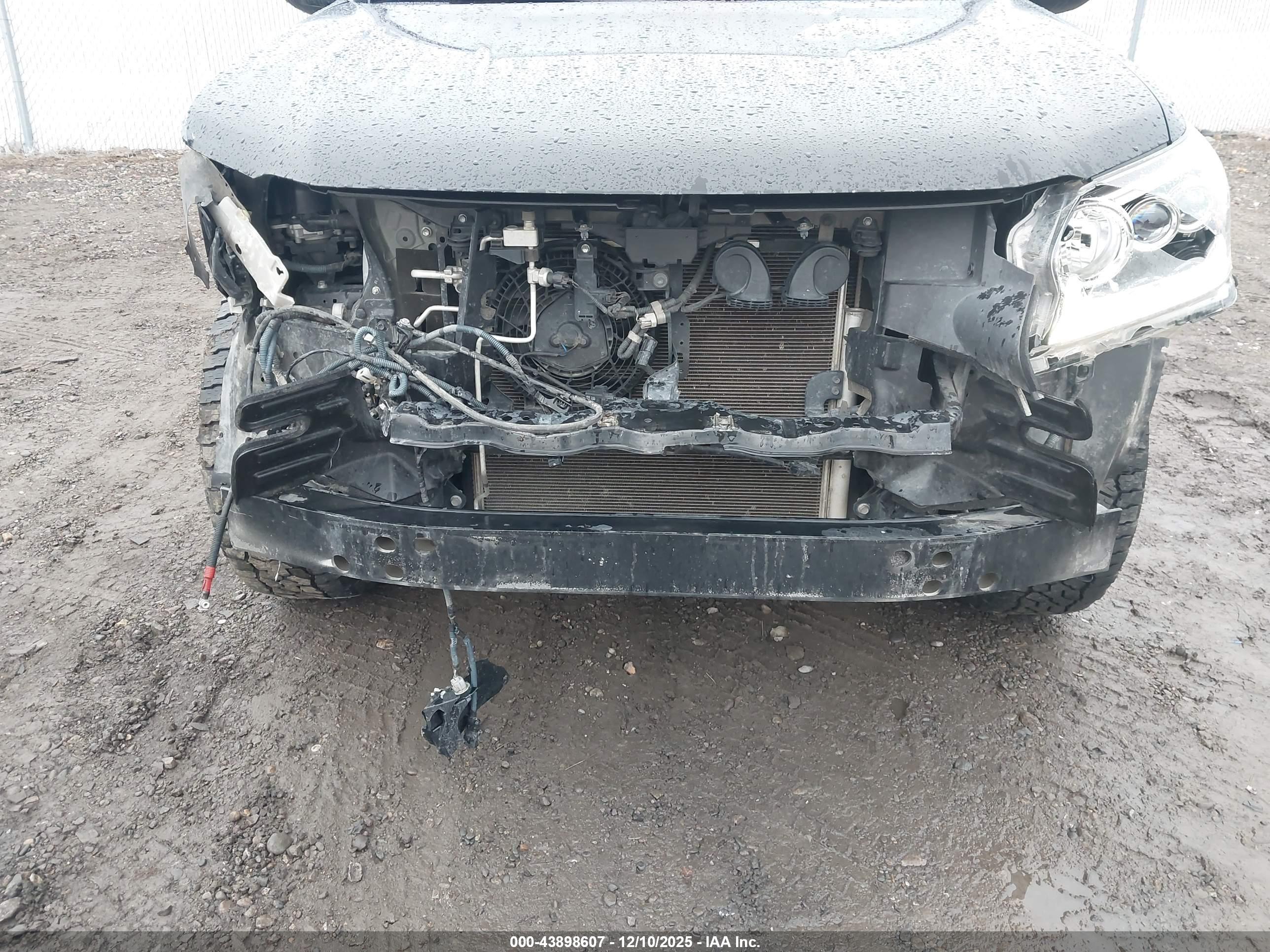 LEXUS GX image 6