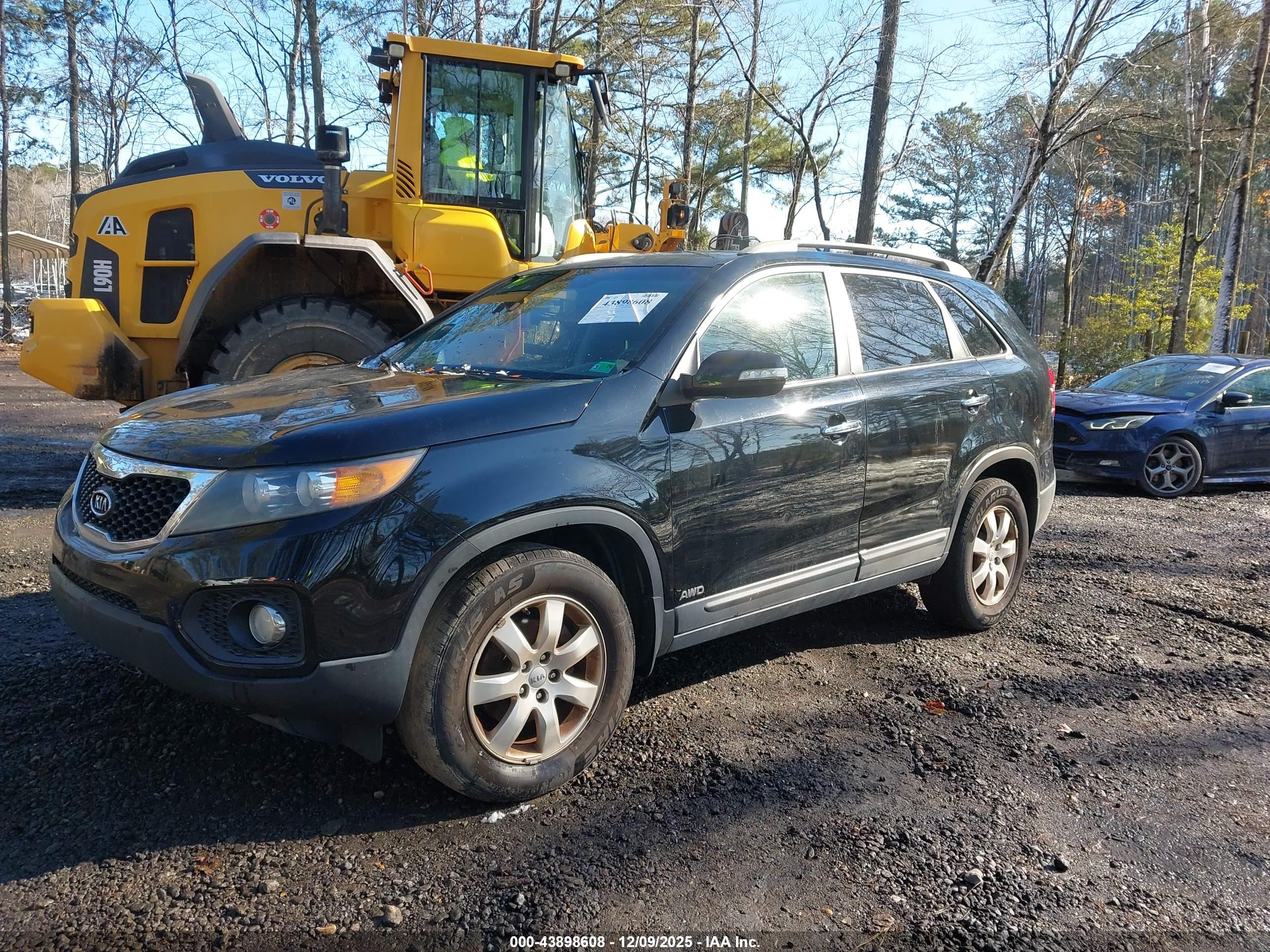 KIA SORENTO image 2