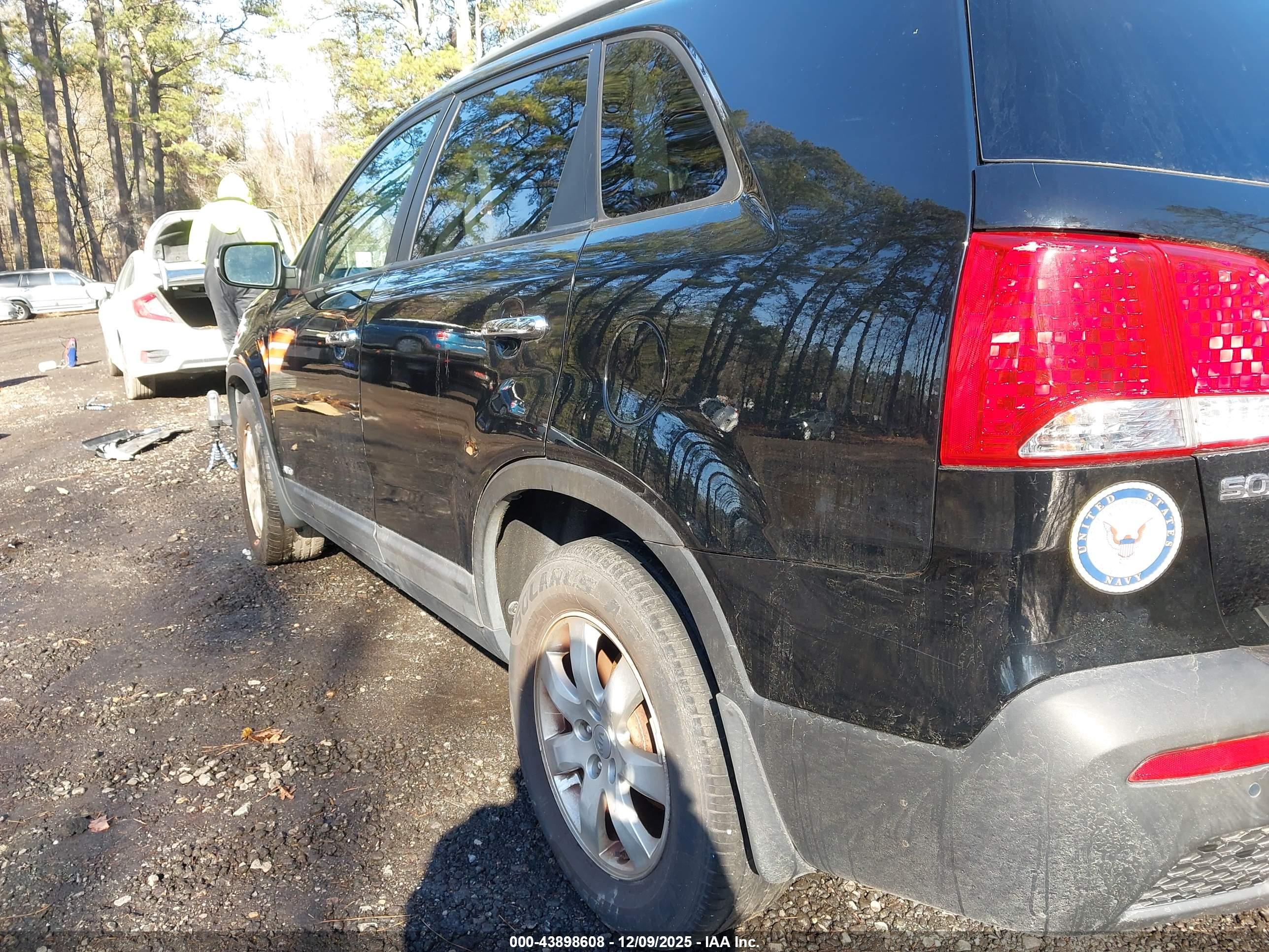 KIA SORENTO image 6