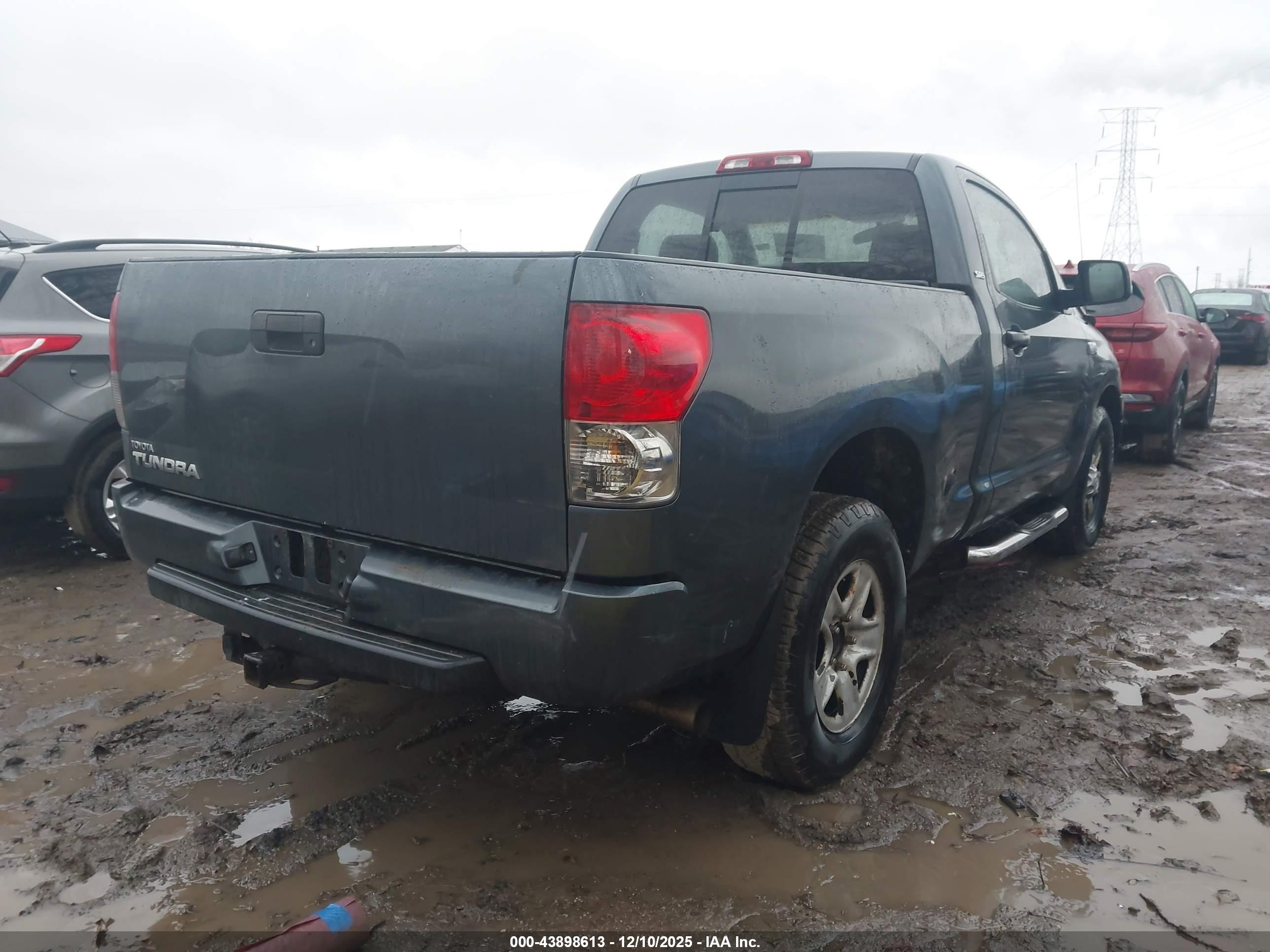 TOYOTA TUNDRA image 4