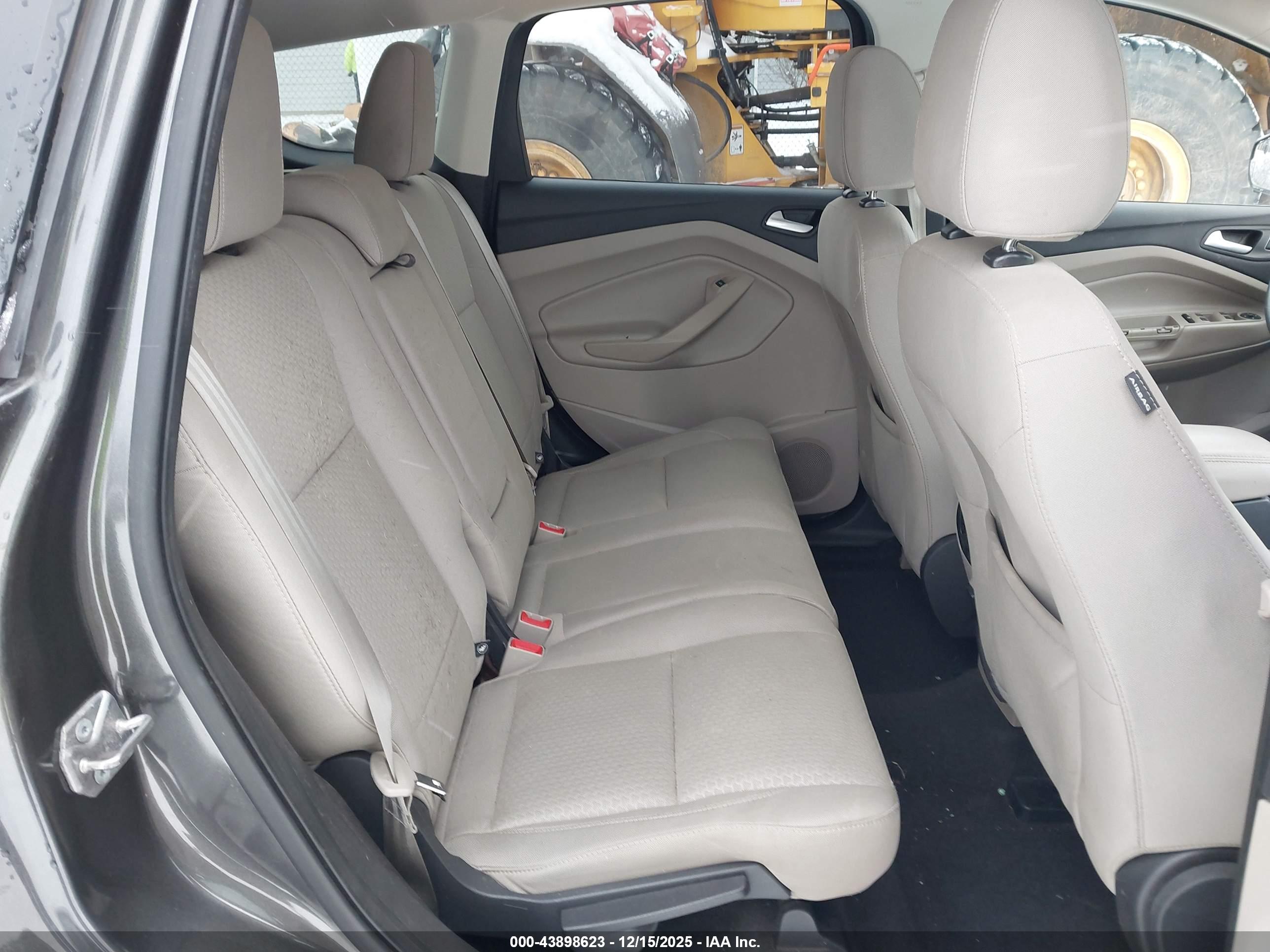 FORD ESCAPE image 8