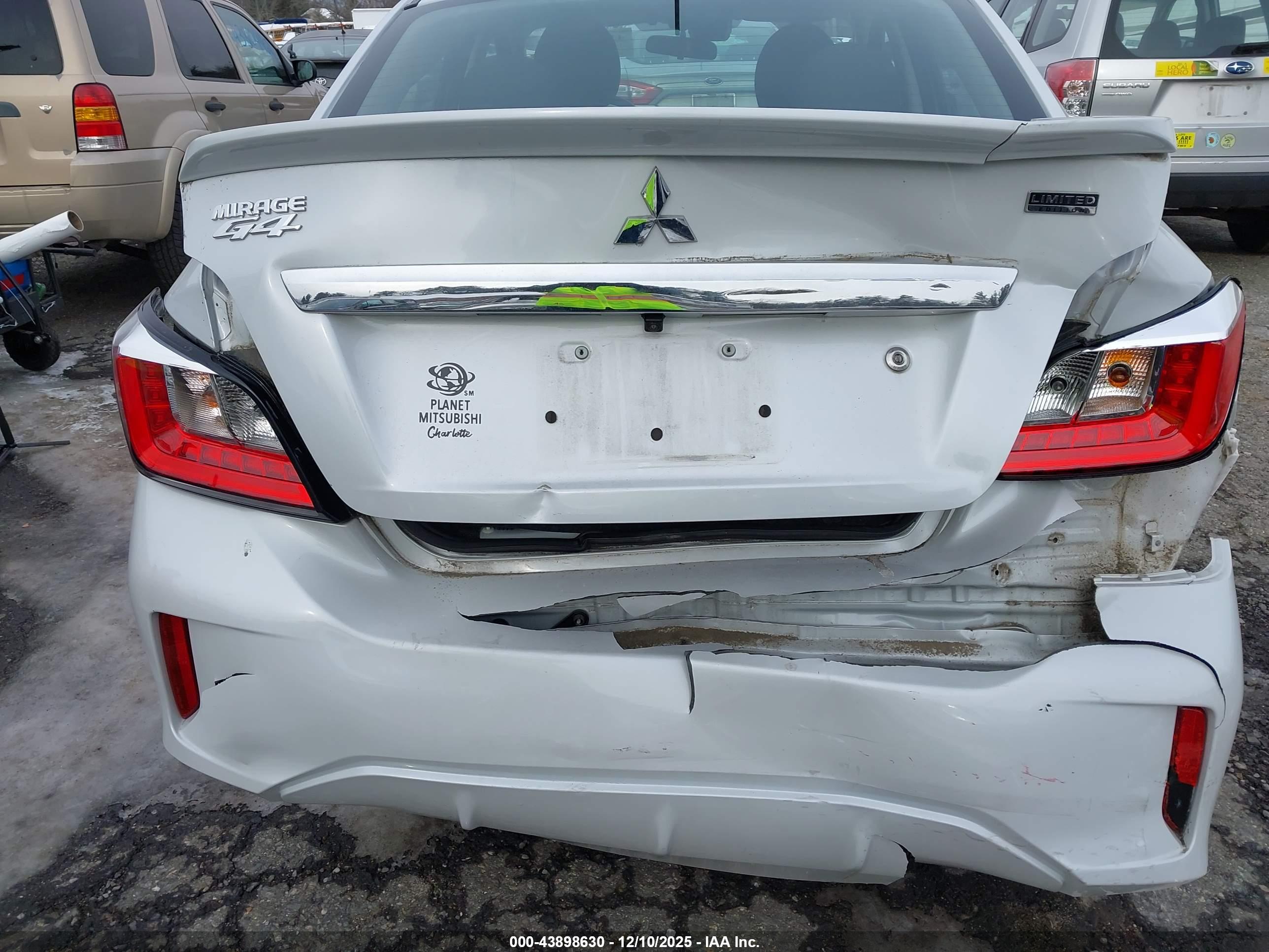 MITSUBISHI MIRAGE image 6