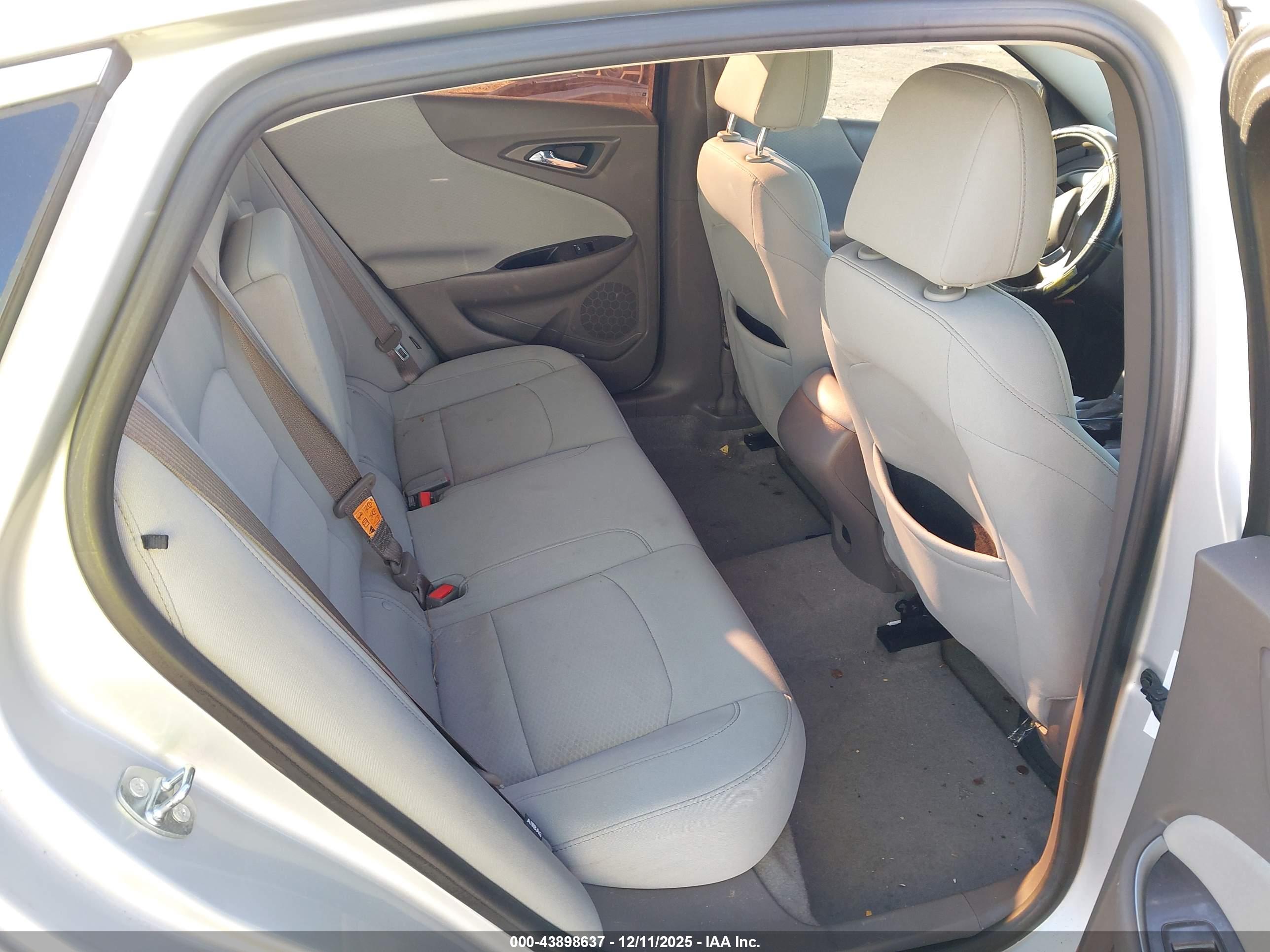 CHEVROLET MALIBU image 8