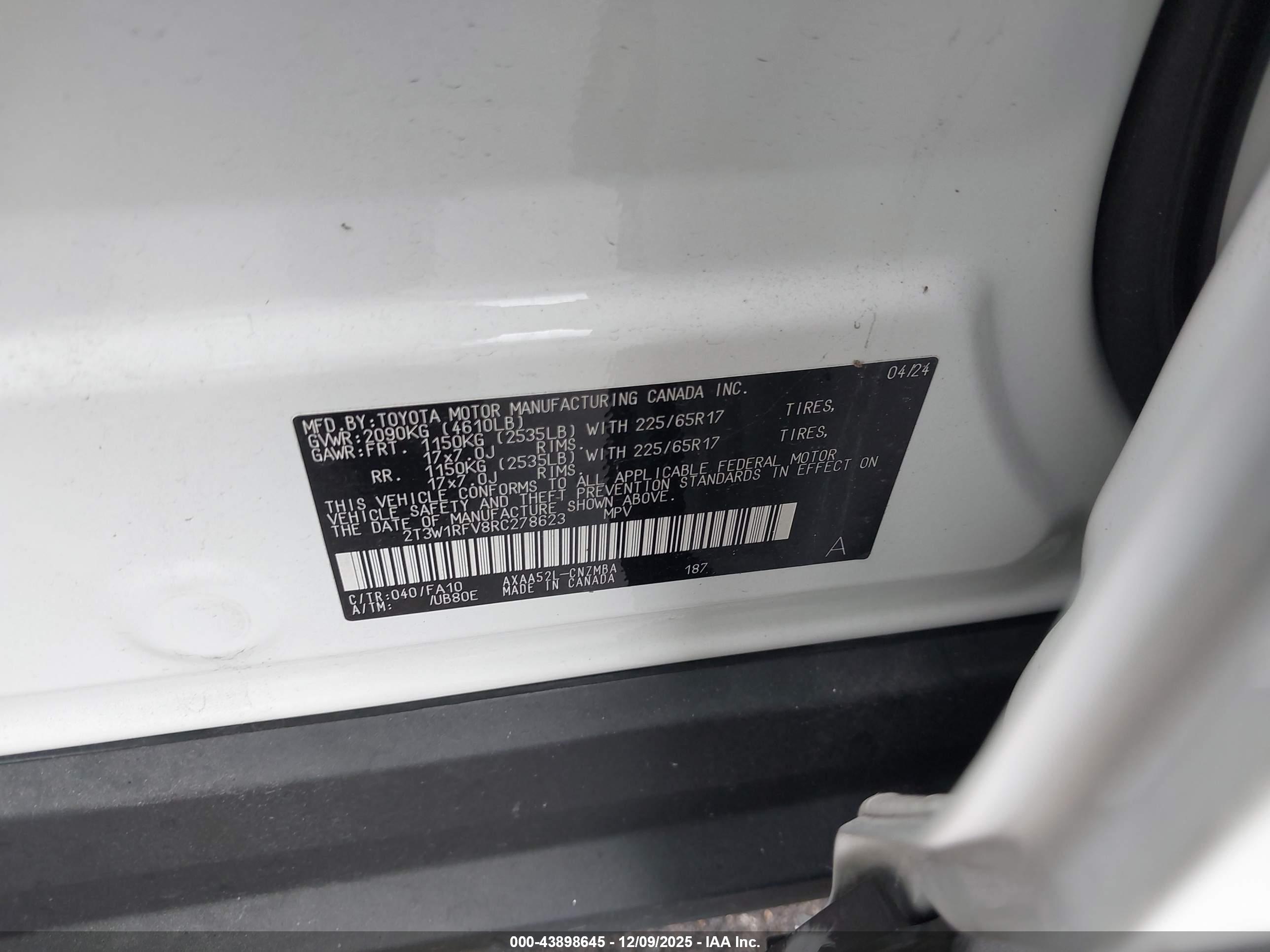 TOYOTA RAV4 image 9