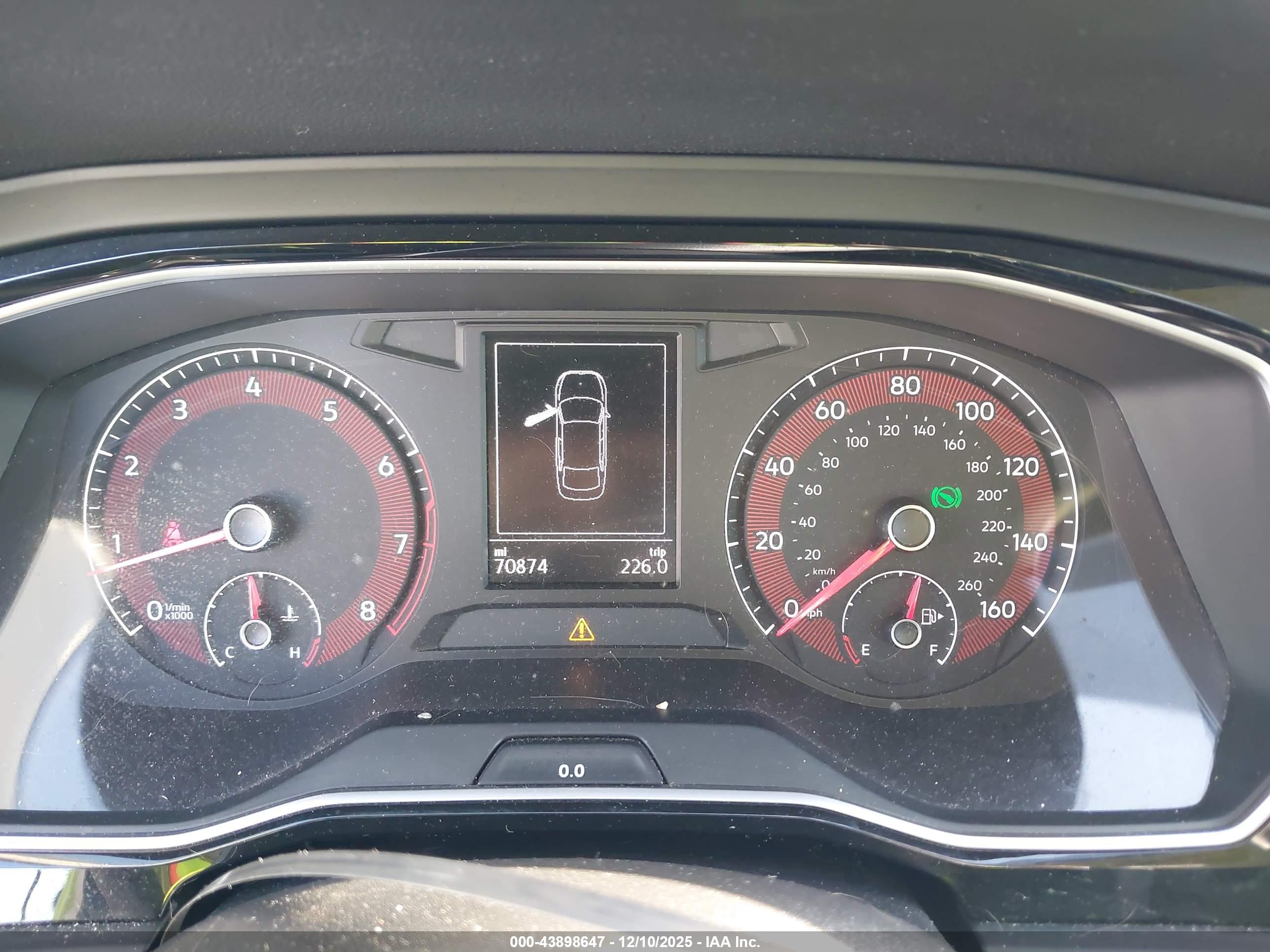 VOLKSWAGEN JETTA image 7