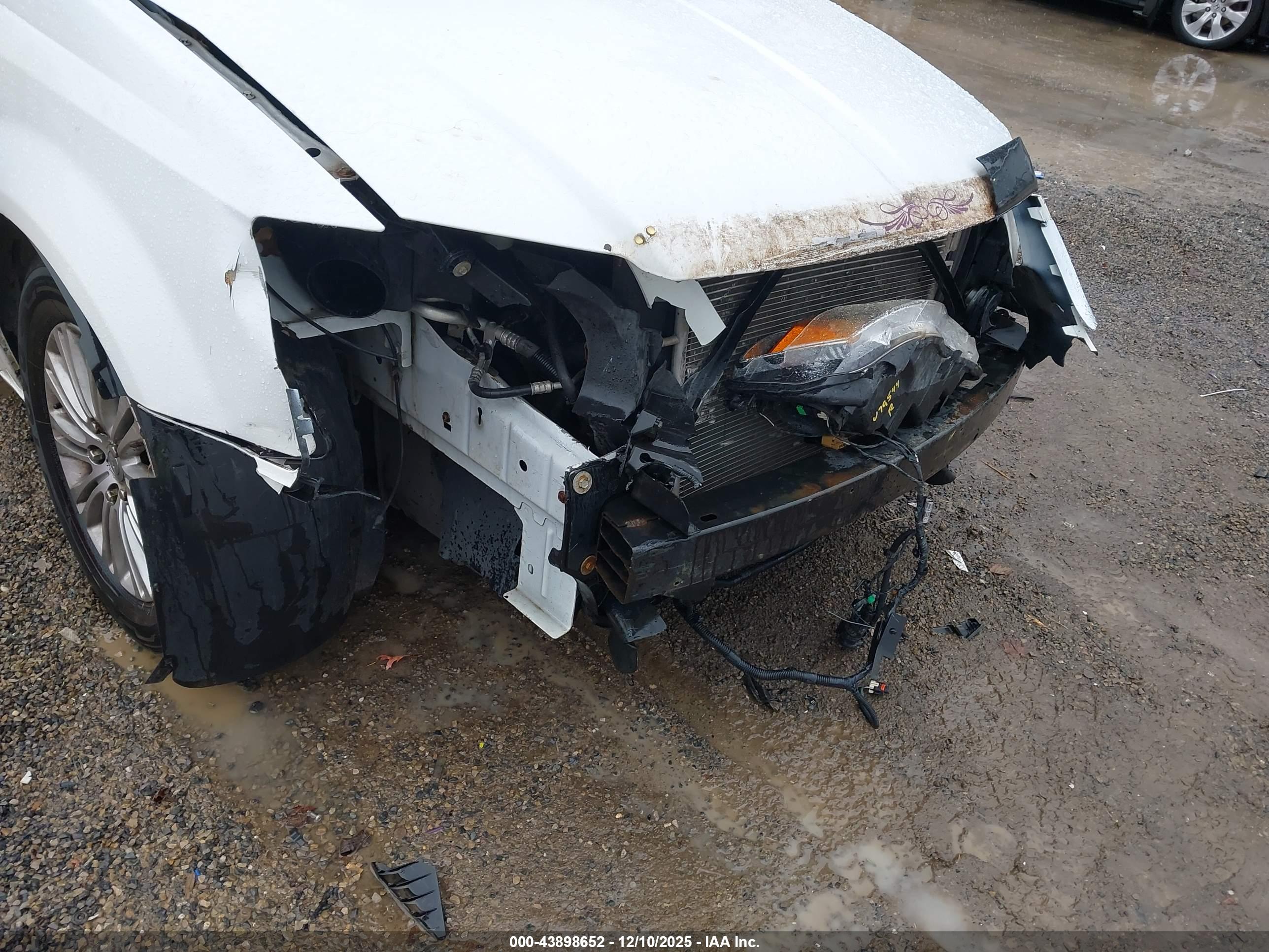 CHRYSLER TOWN image 6