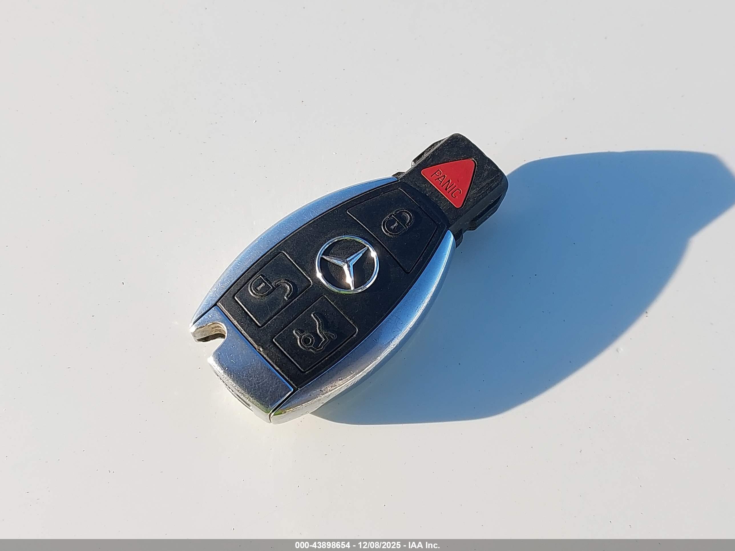 MERCEDES-BENZ C image 11