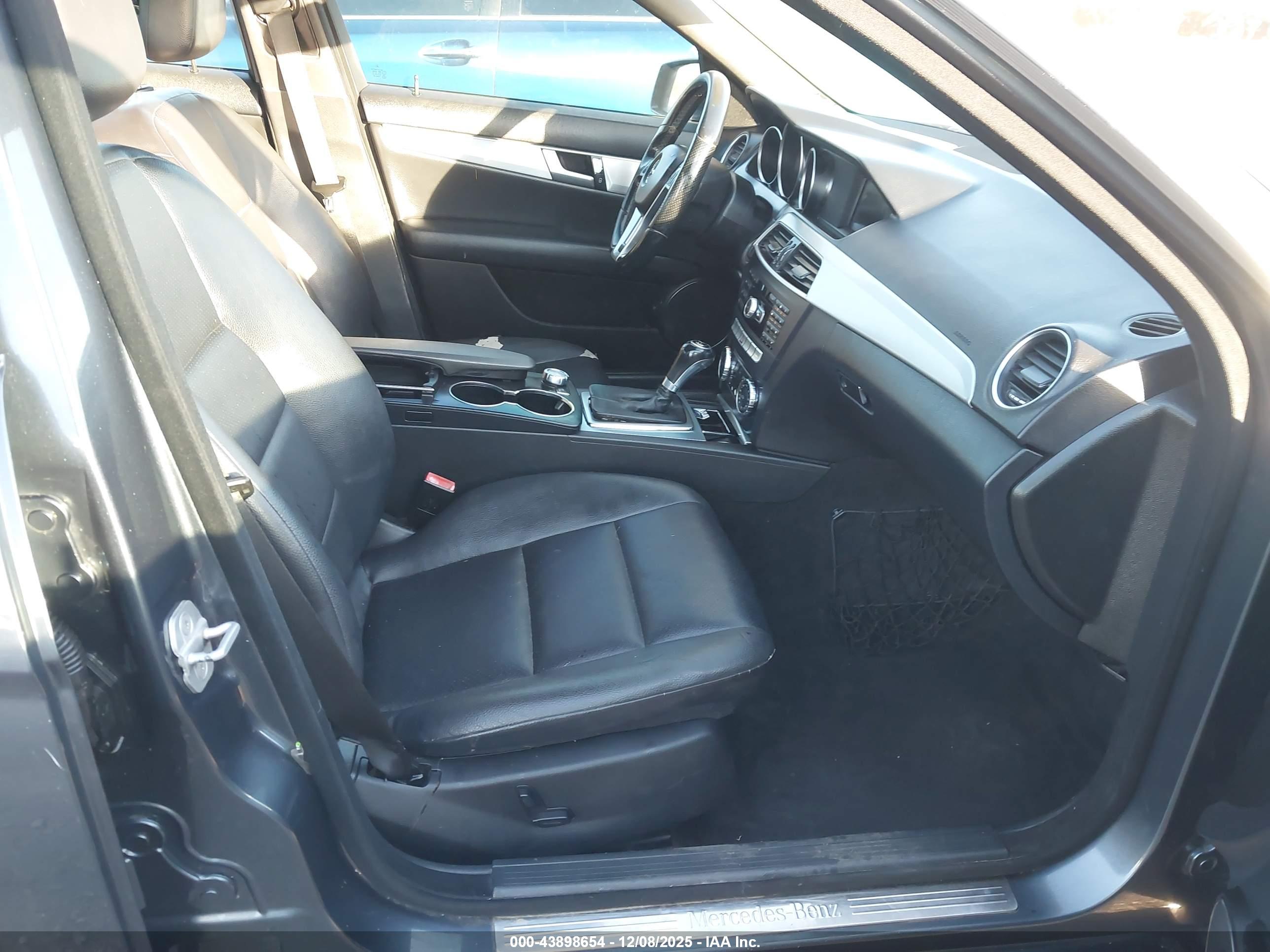 MERCEDES-BENZ C image 5