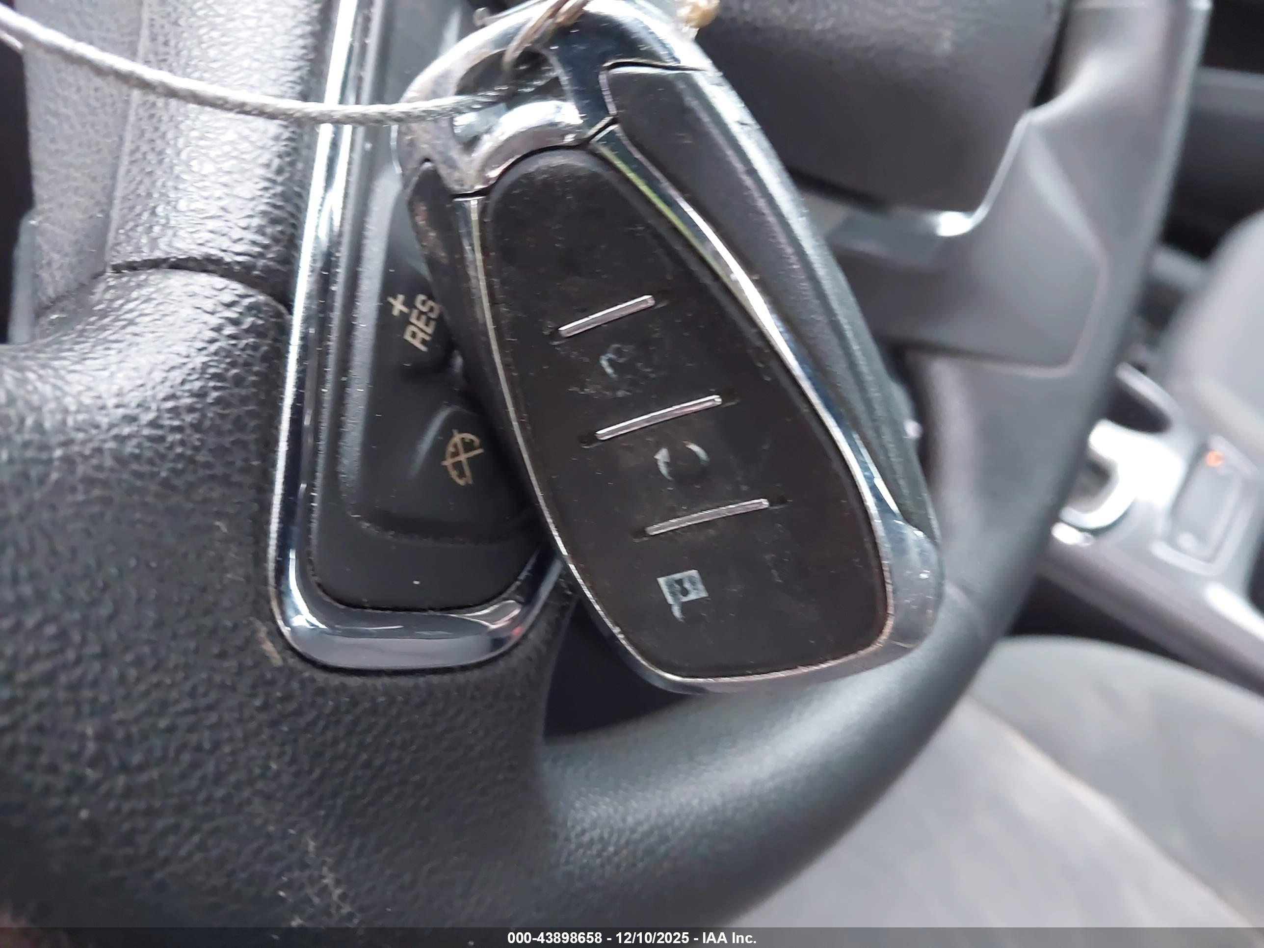 CHEVROLET CRUZE image 11