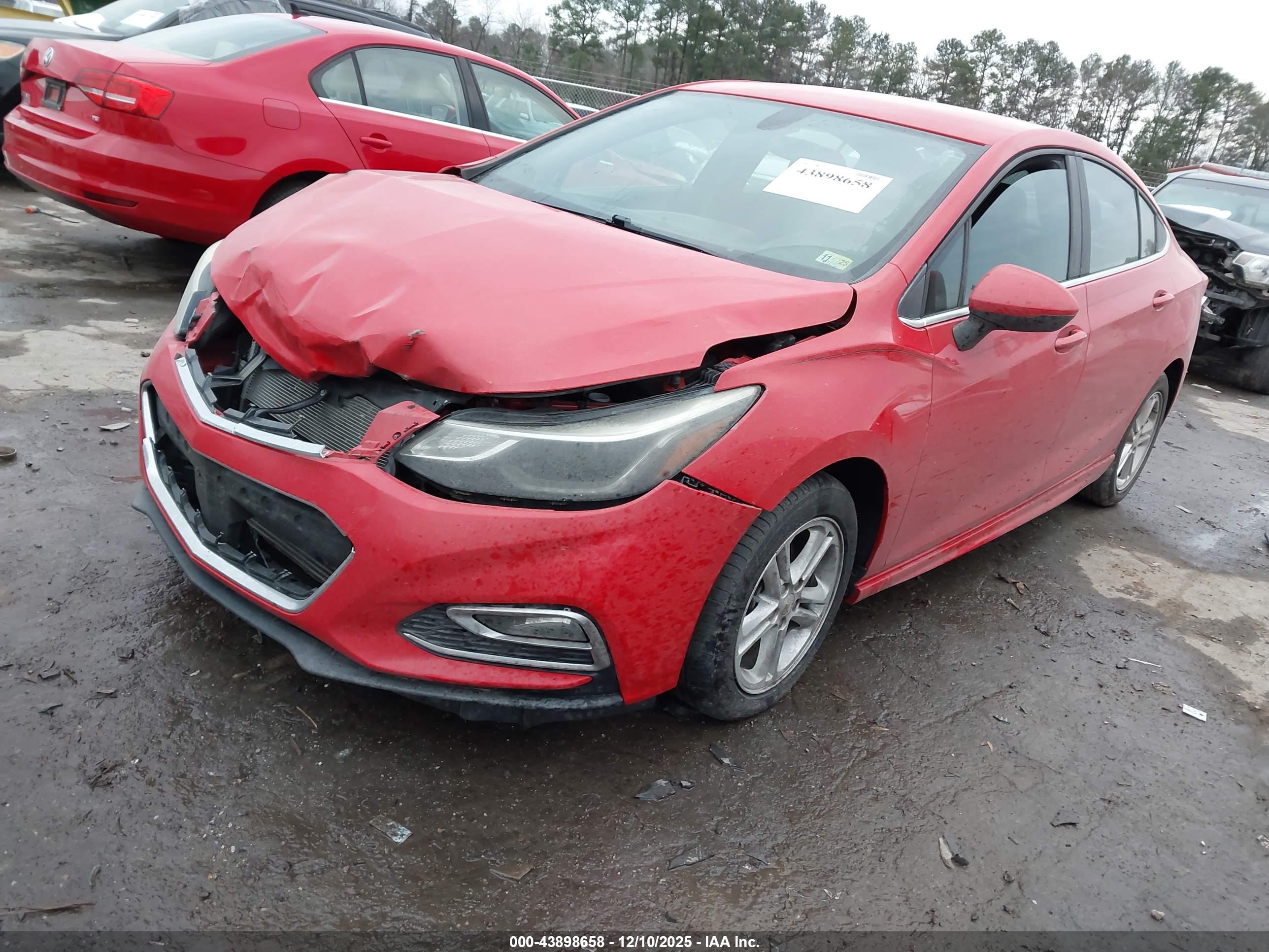 CHEVROLET CRUZE image 2