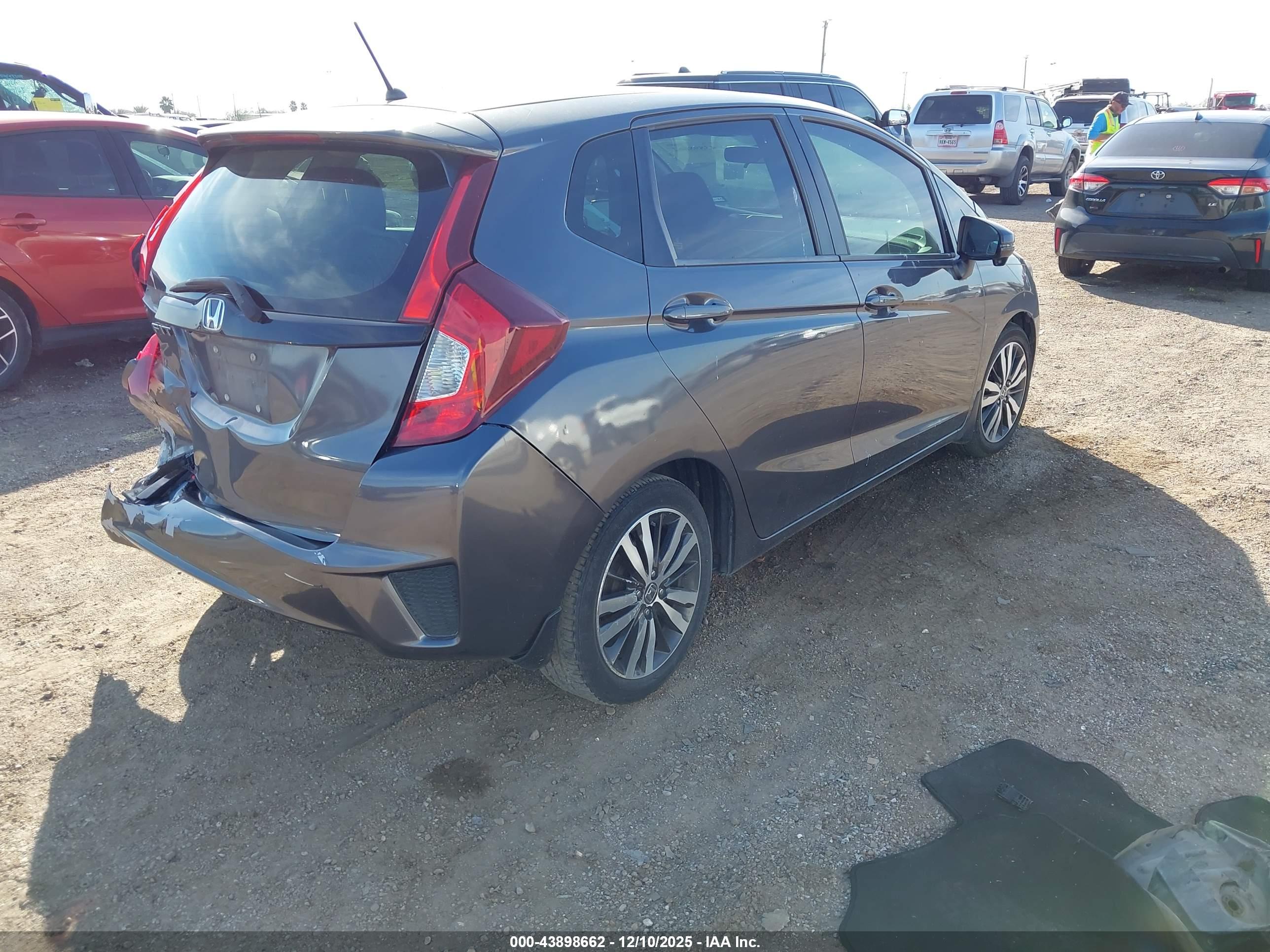 HONDA FIT image 4