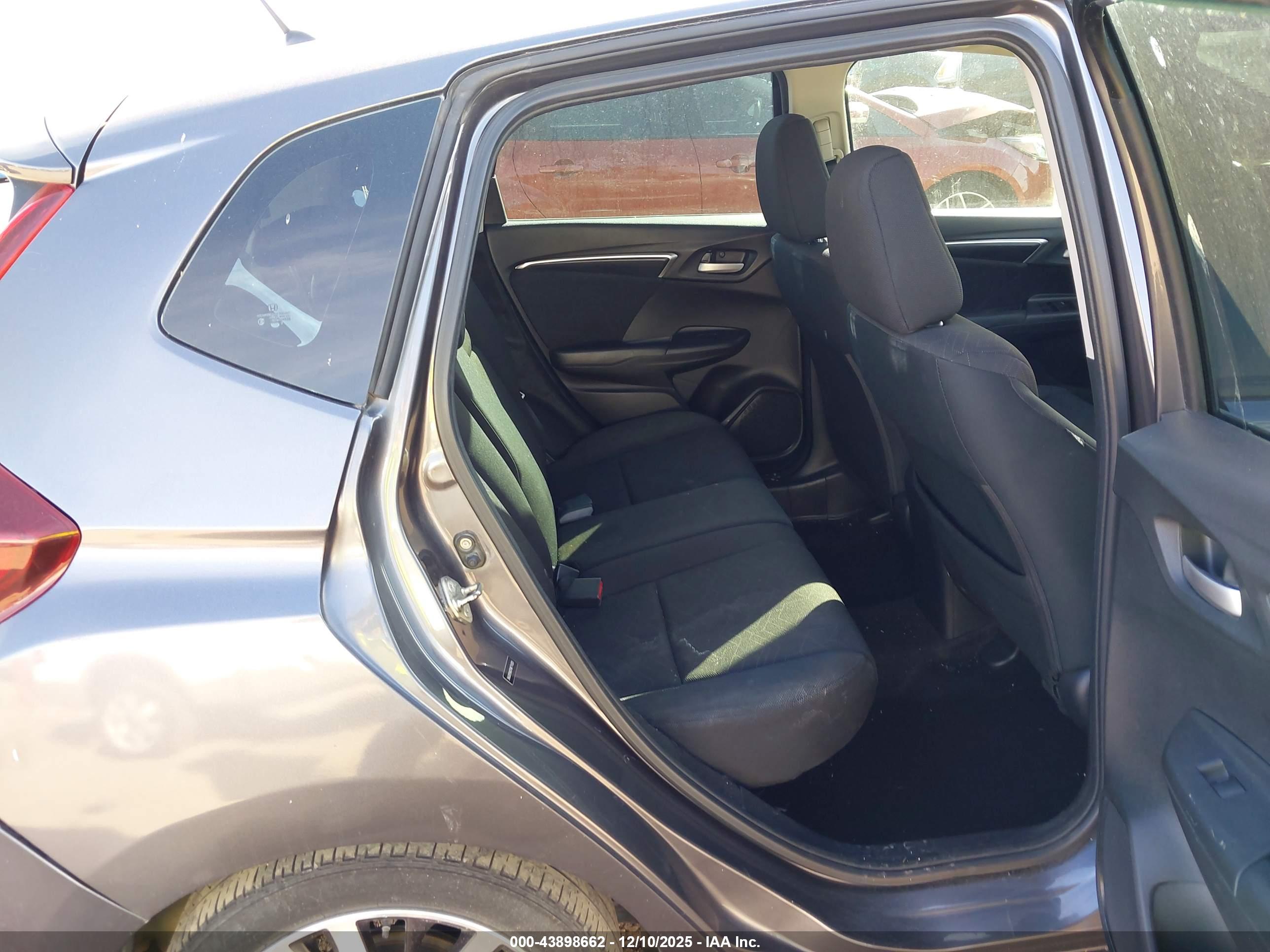 HONDA FIT image 8