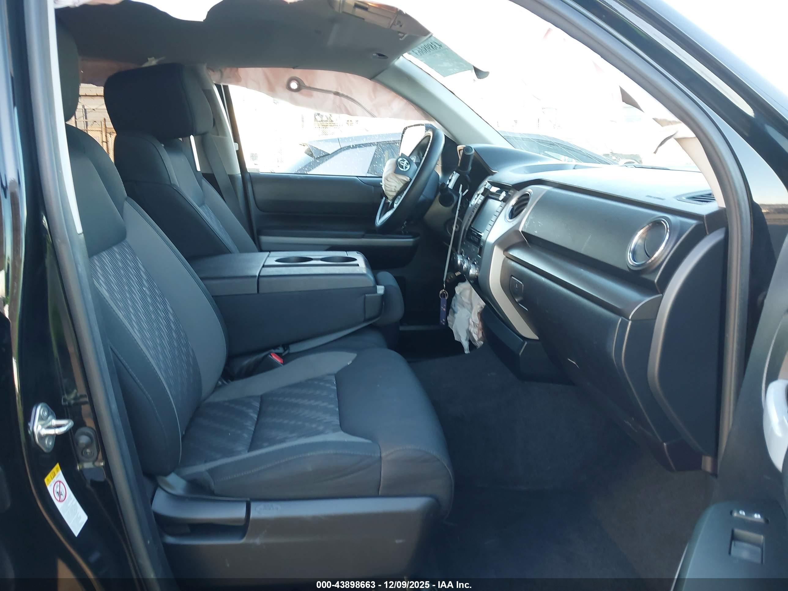TOYOTA TUNDRA image 5