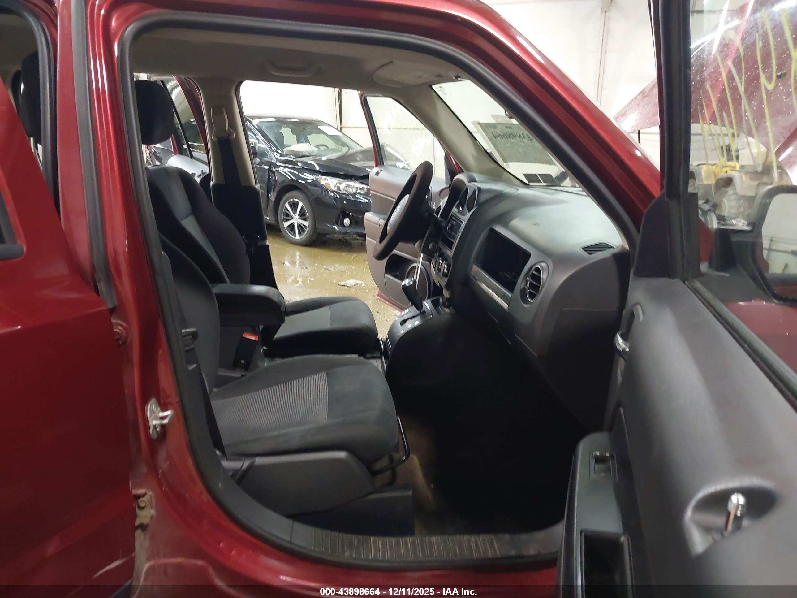 JEEP PATRIOT image 5