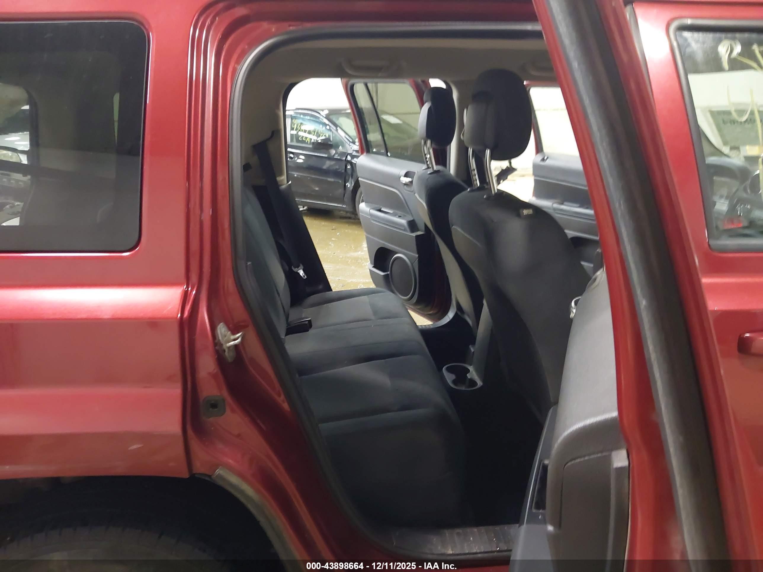 JEEP PATRIOT image 8
