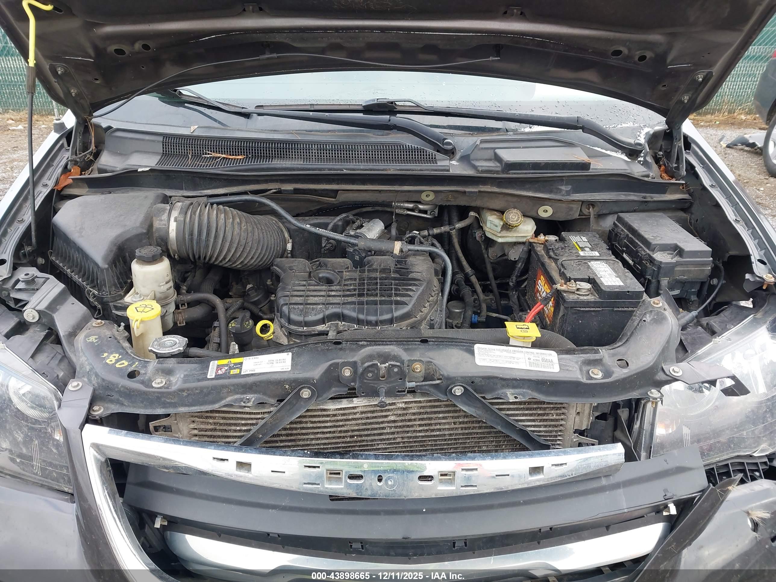 CHRYSLER TOWN image 10