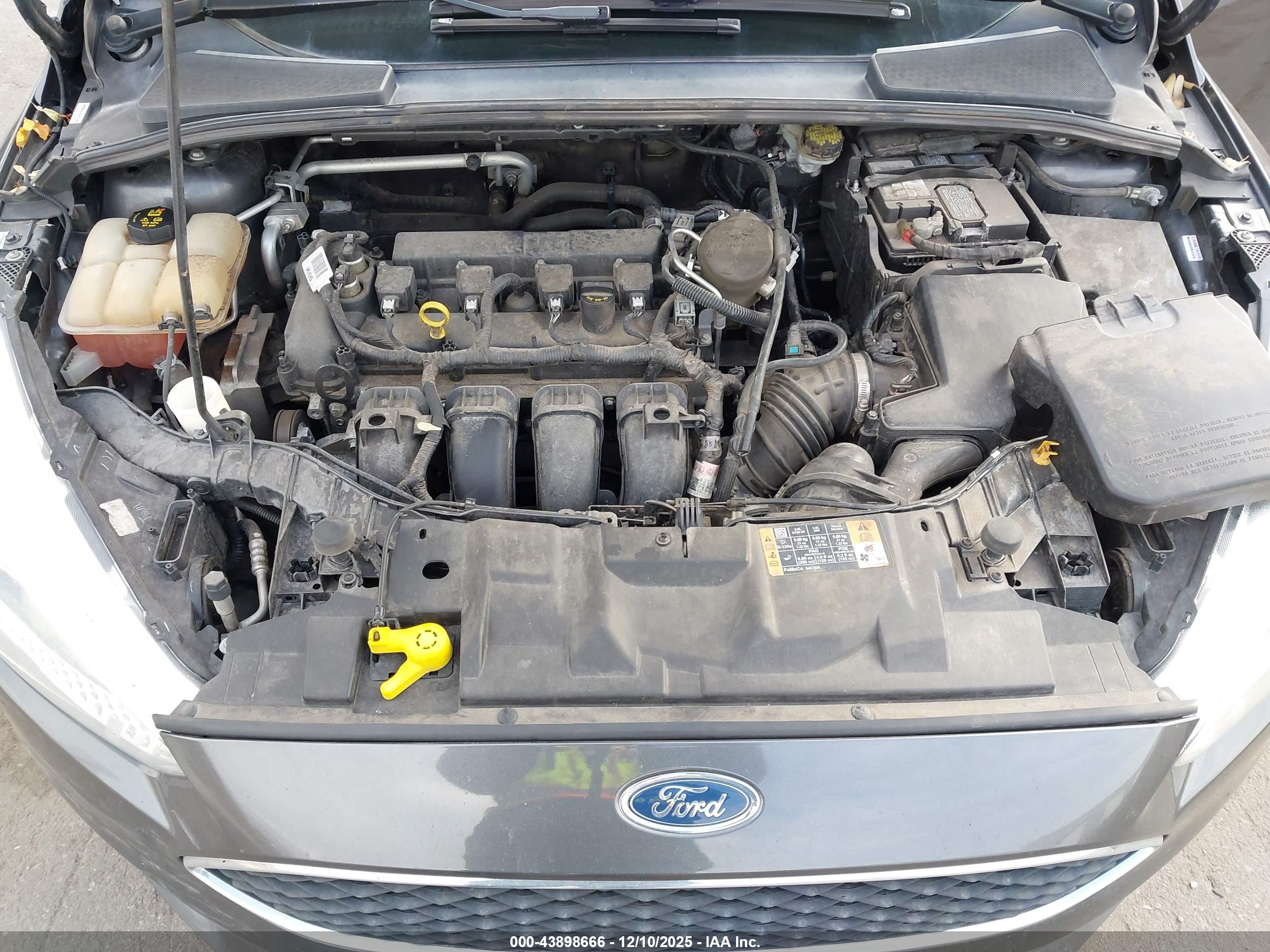 FORD FOCUS image 10
