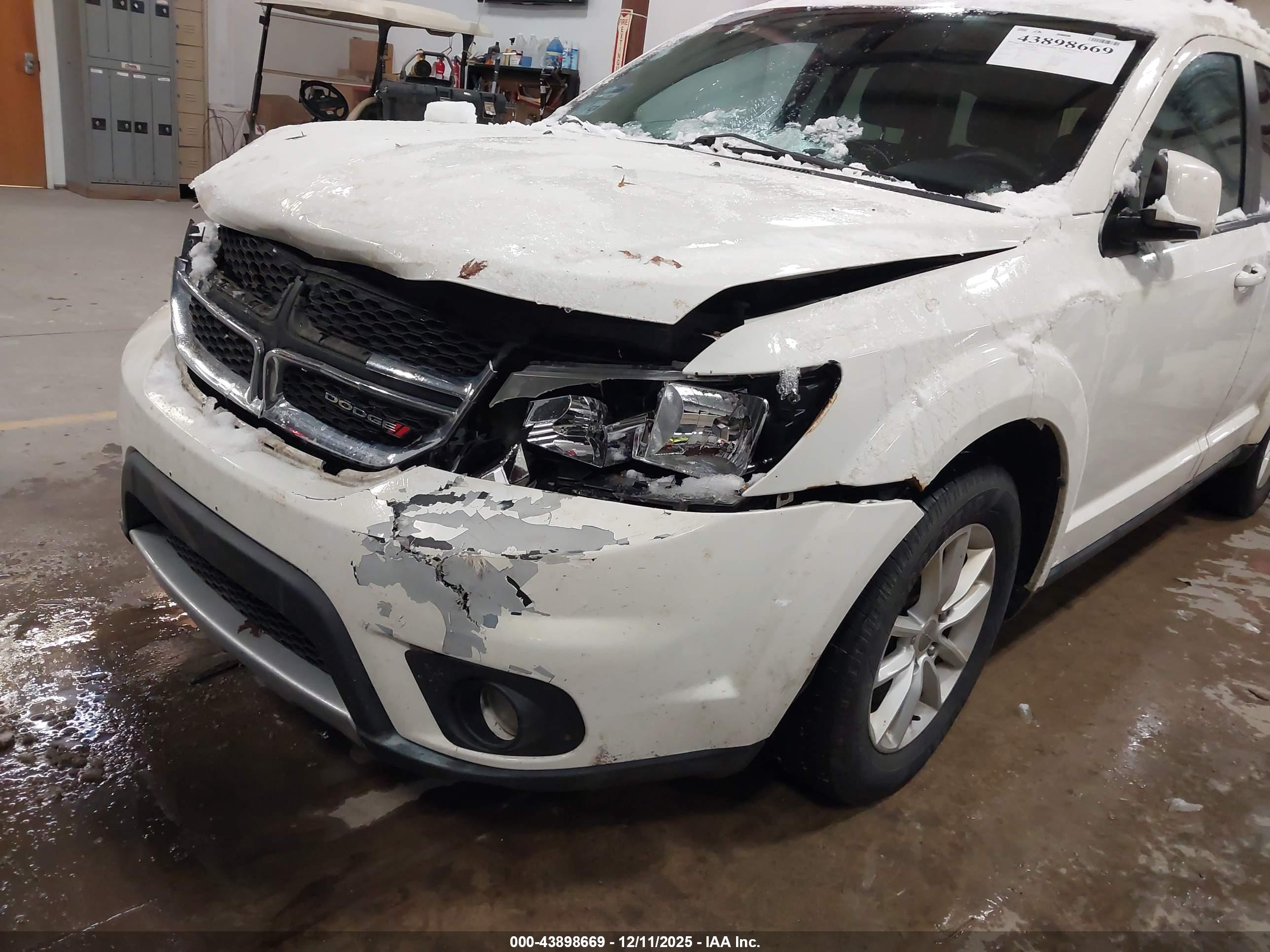 DODGE JOURNEY image 6