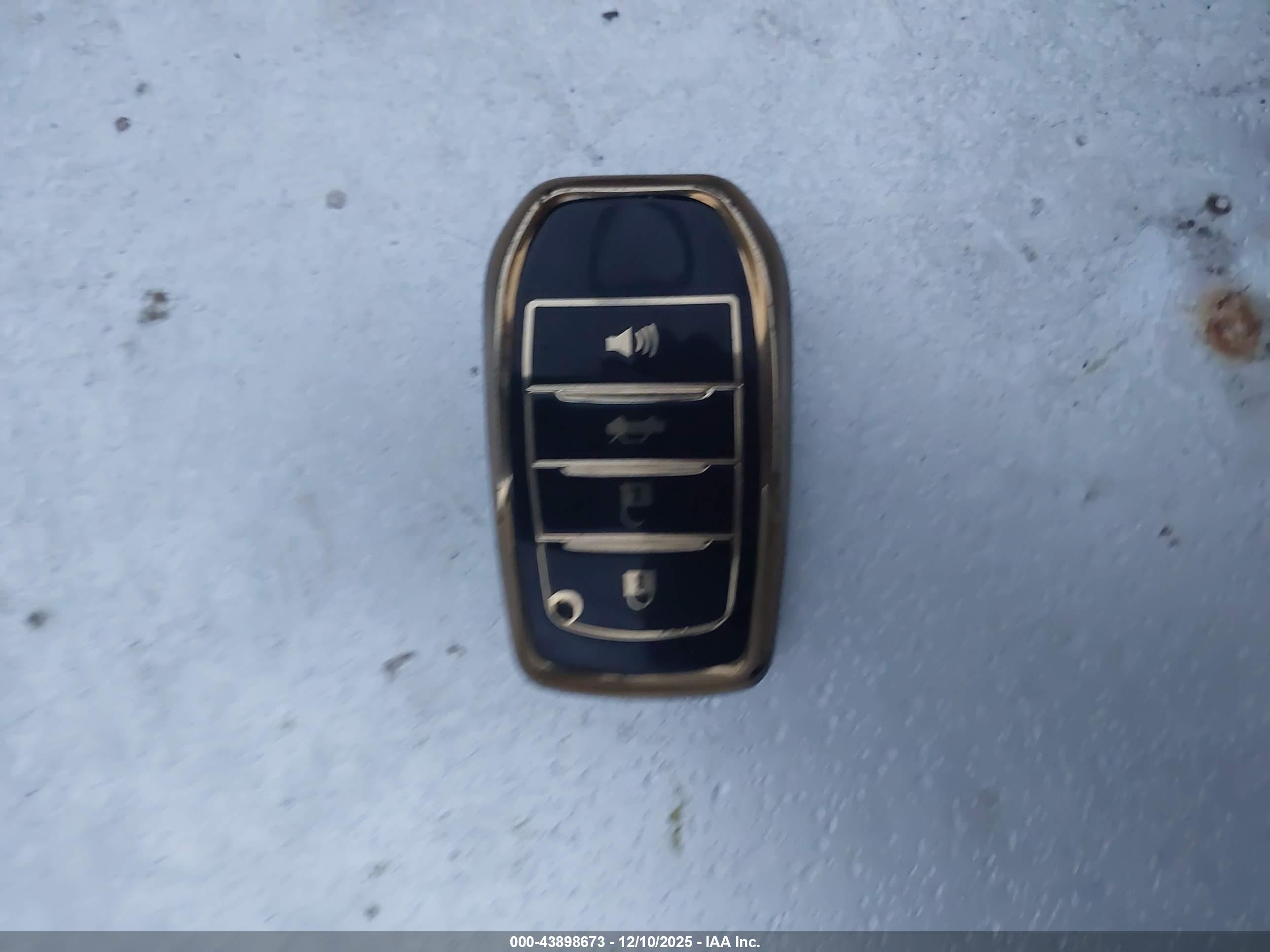 TOYOTA GRAND image 11