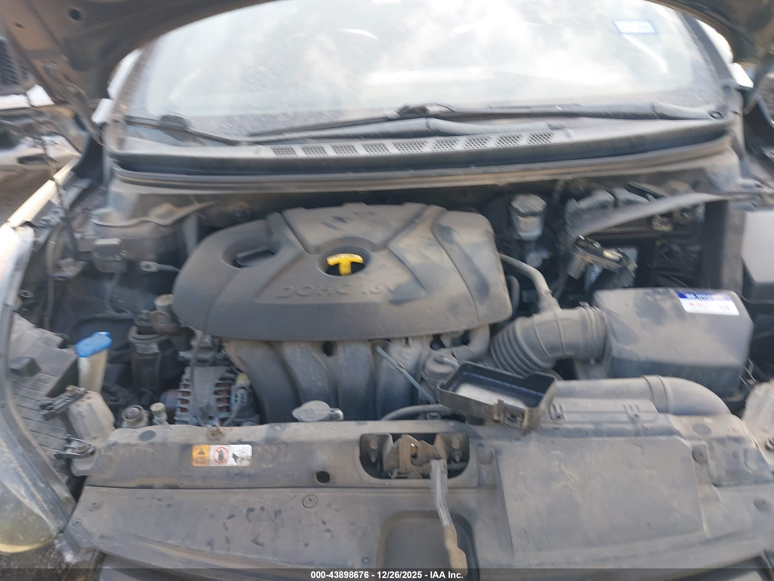 HYUNDAI ELANTRA image 10