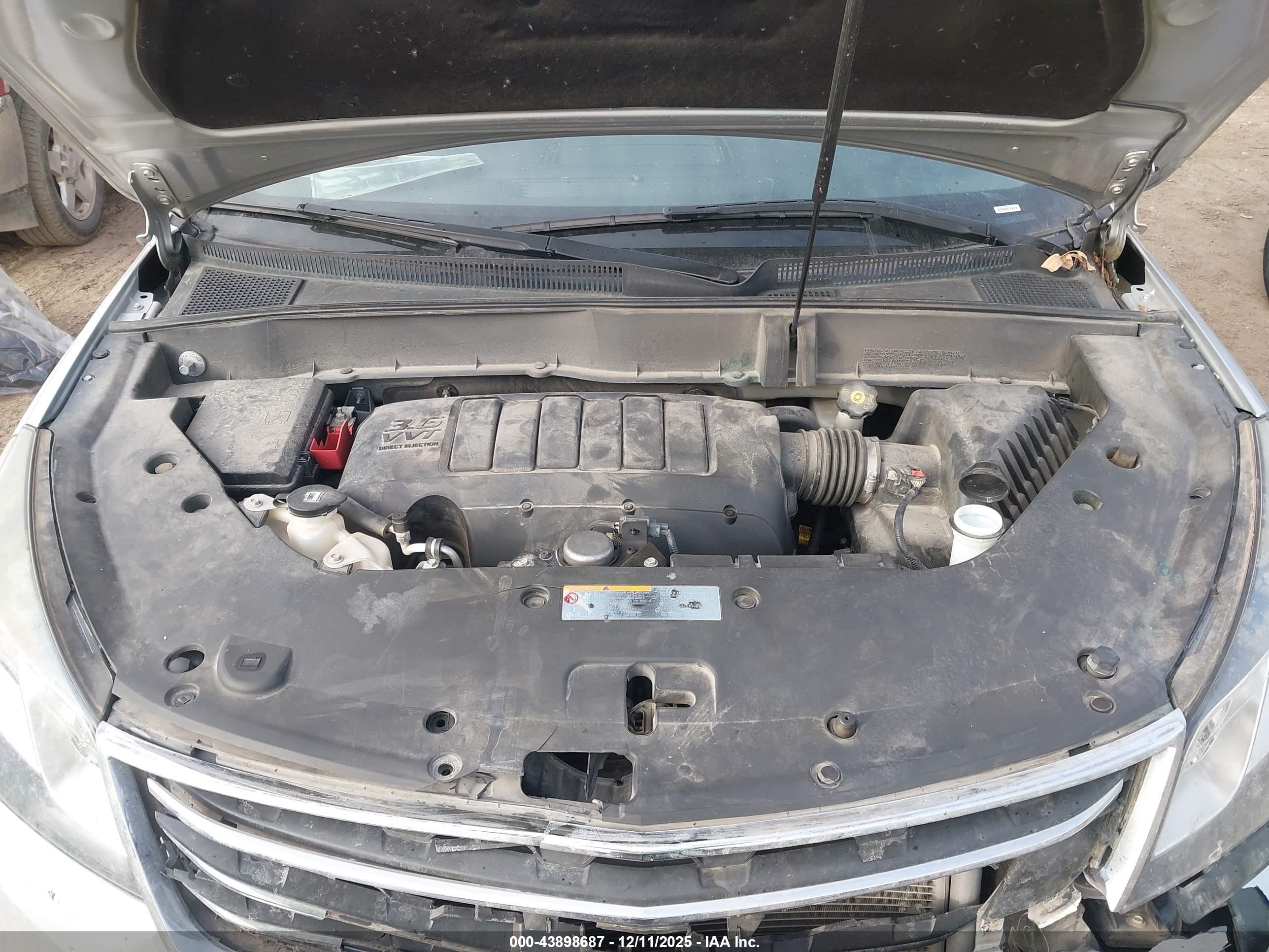 CHEVROLET TRAVERSE image 10