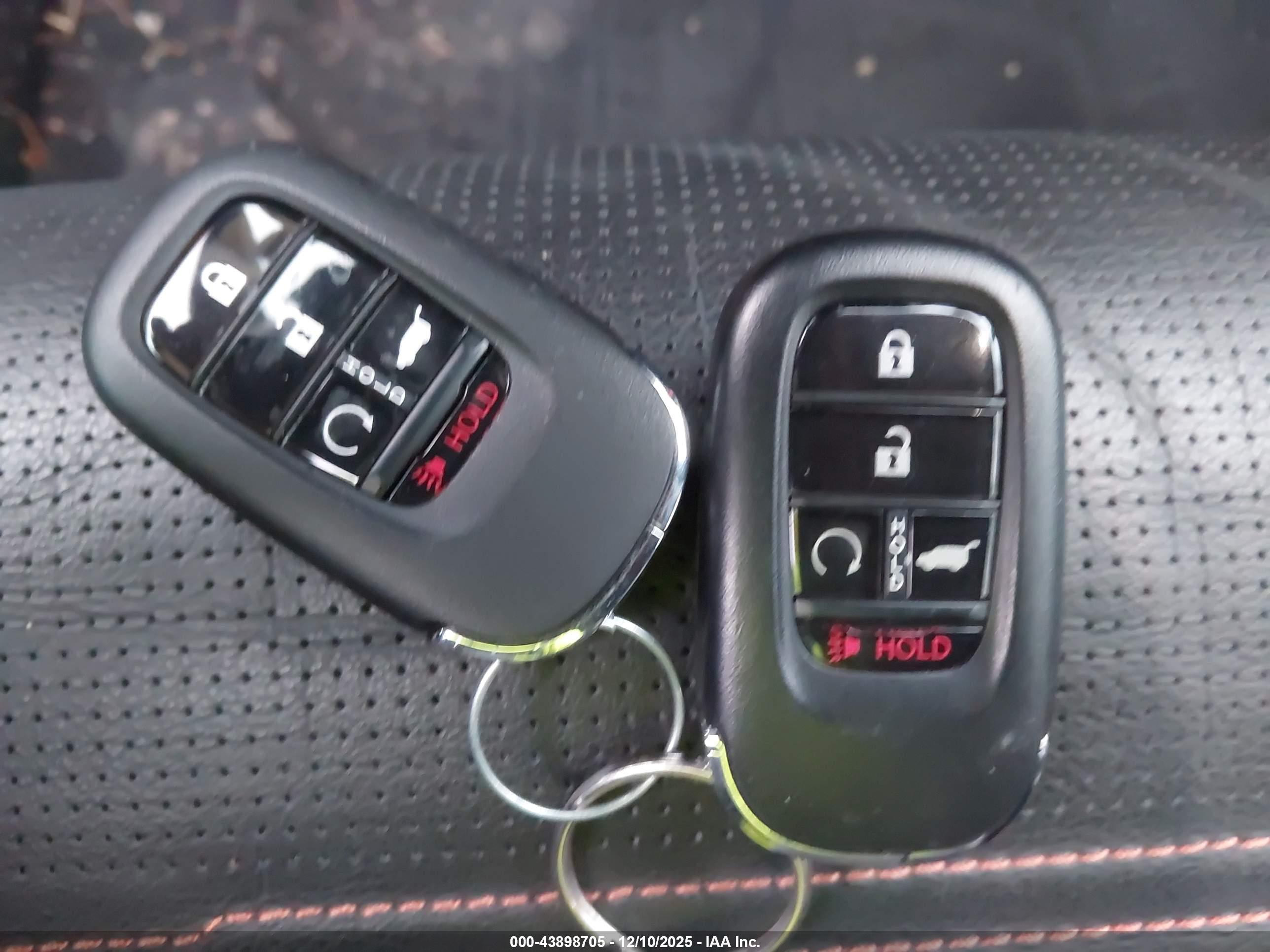 HONDA CR-V image 11