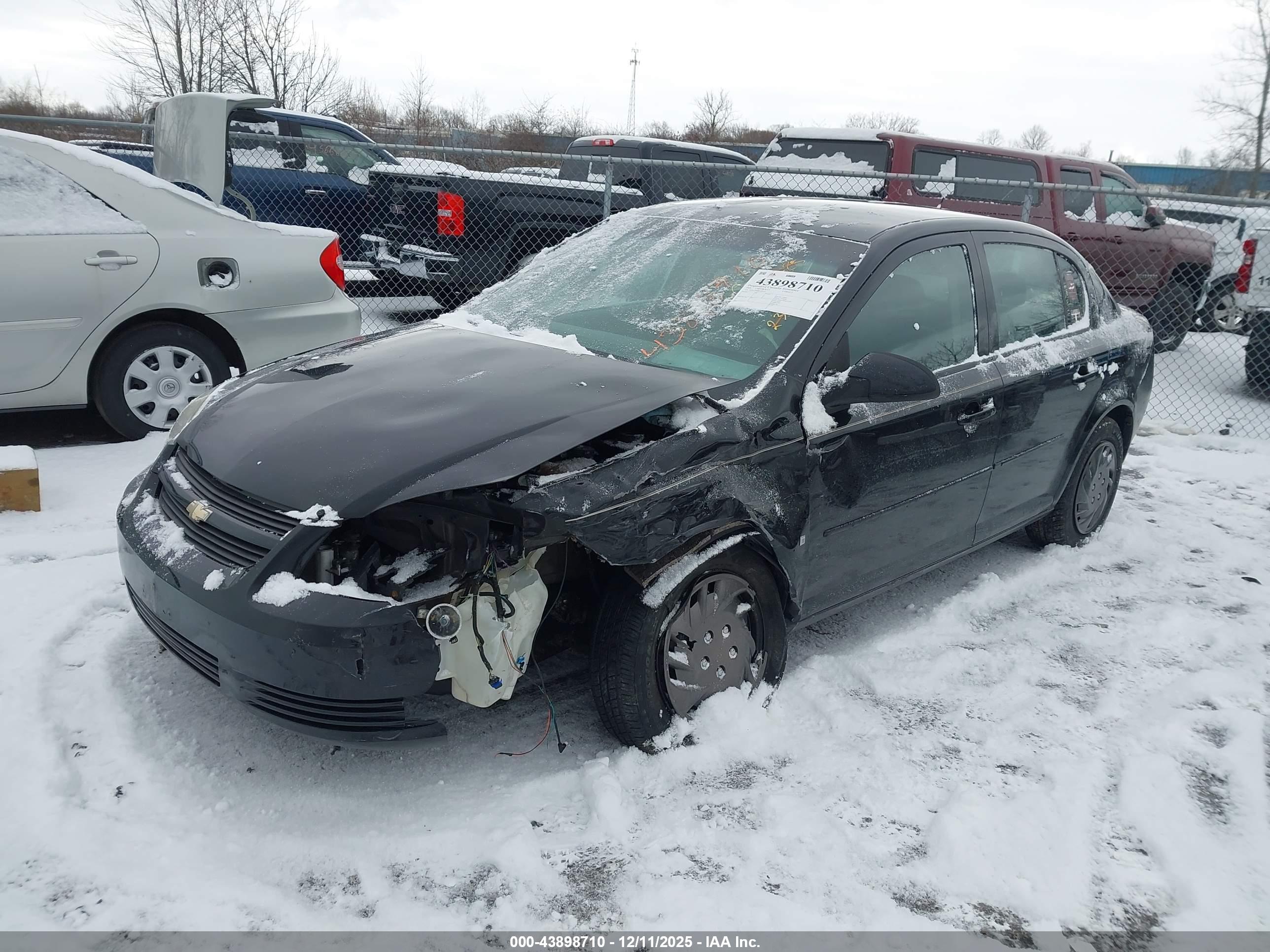 CHEVROLET COBALT image 2