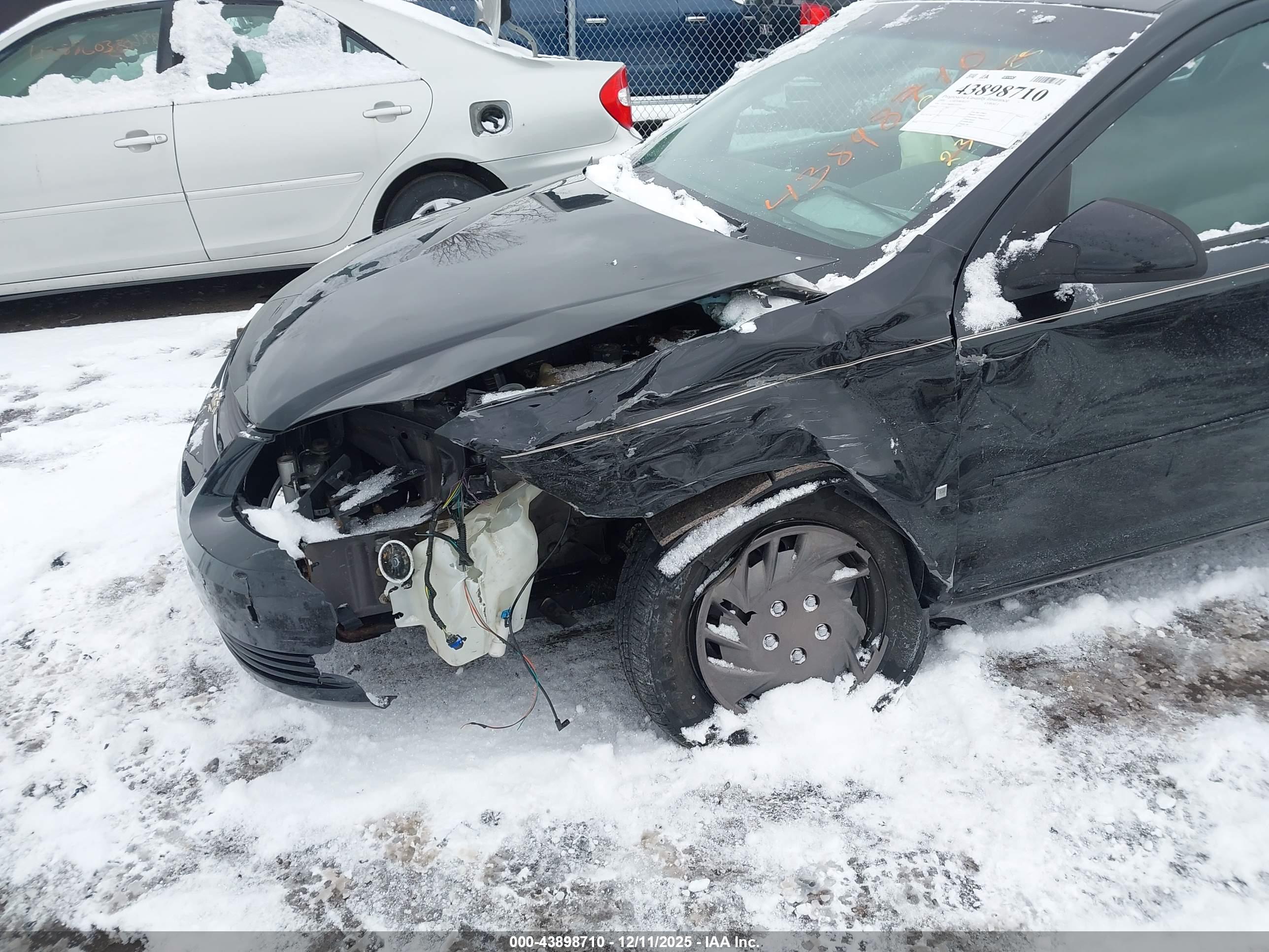 CHEVROLET COBALT image 6