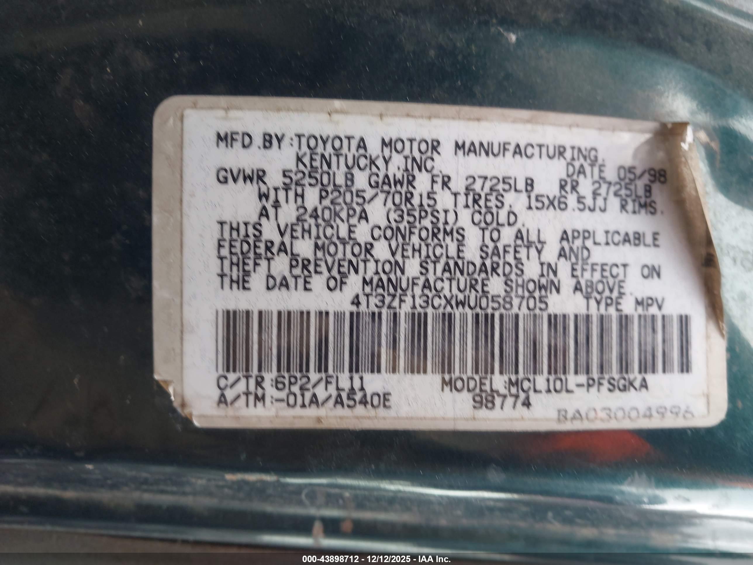 TOYOTA SIENNA image 9