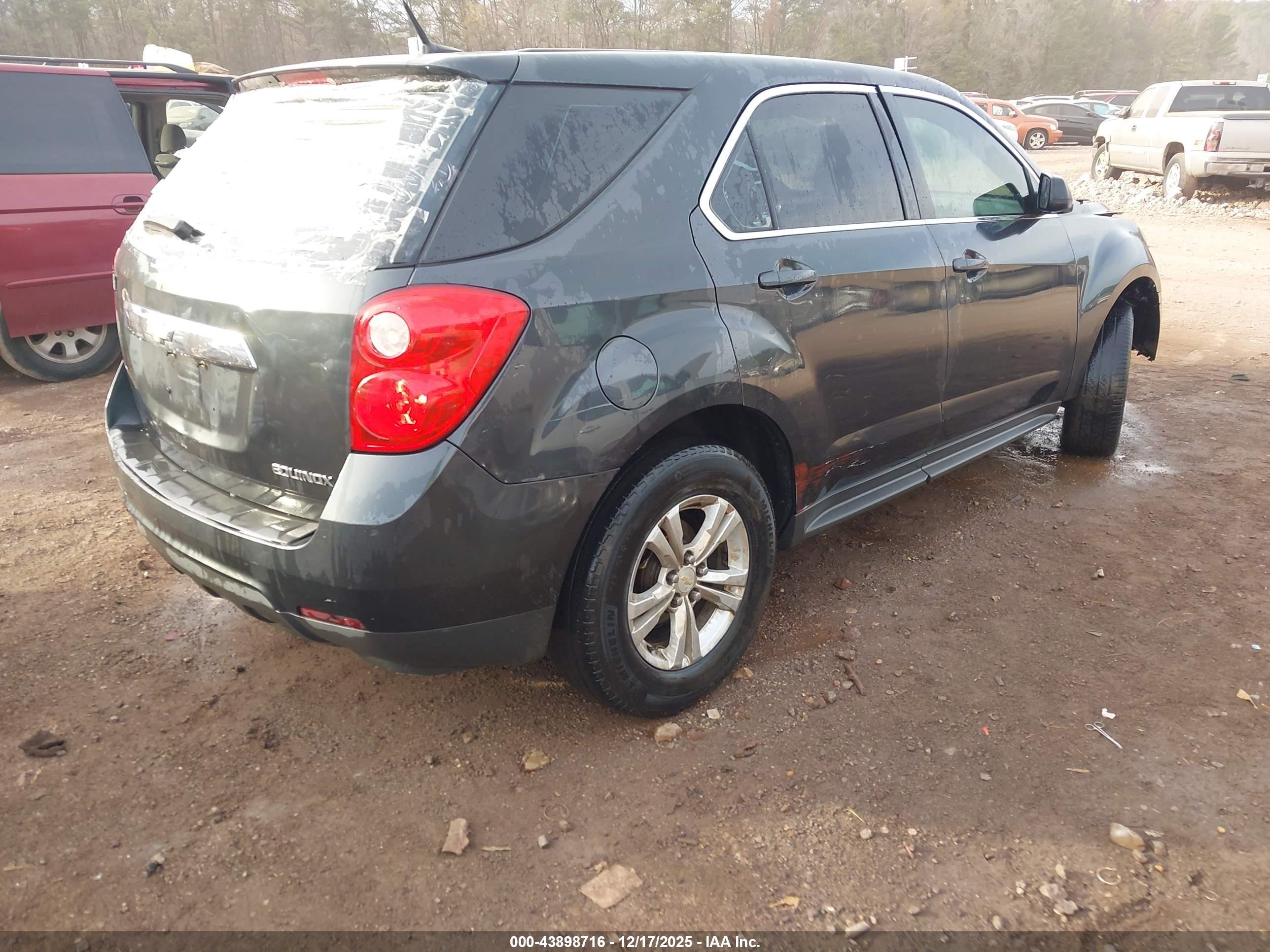 CHEVROLET EQUINOX image 4