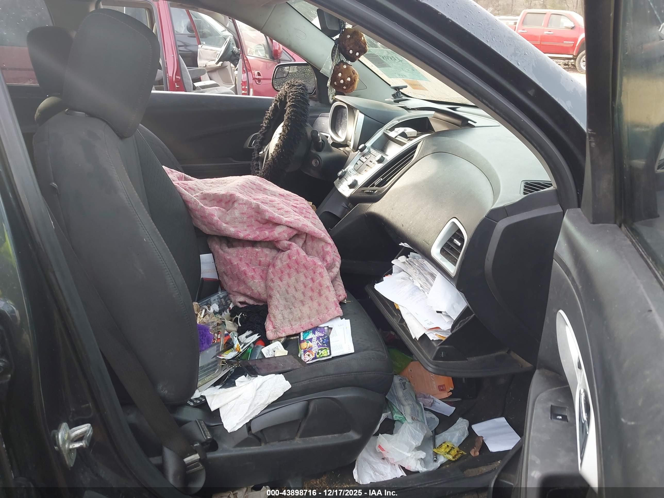 CHEVROLET EQUINOX image 5