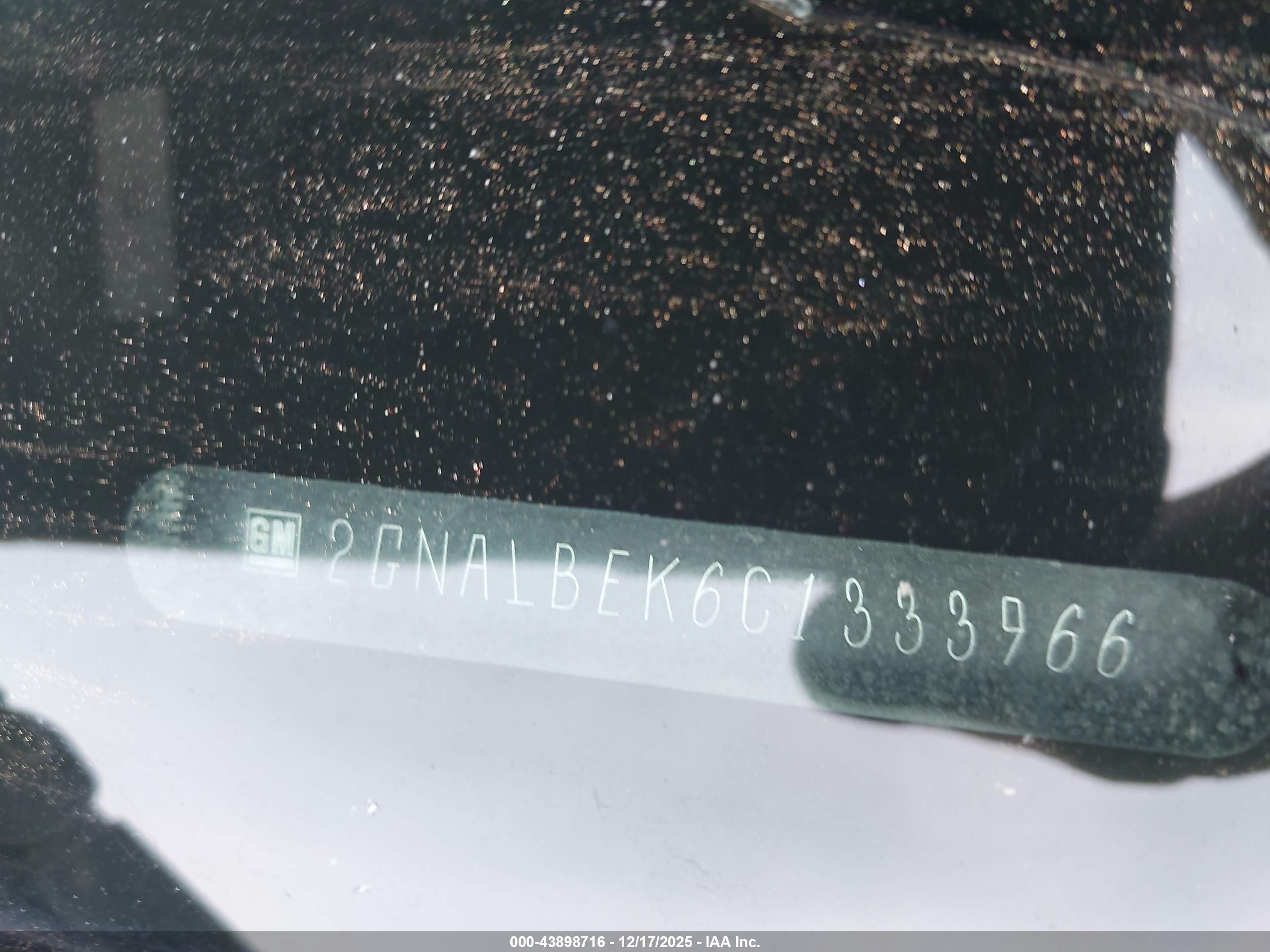 CHEVROLET EQUINOX image 9