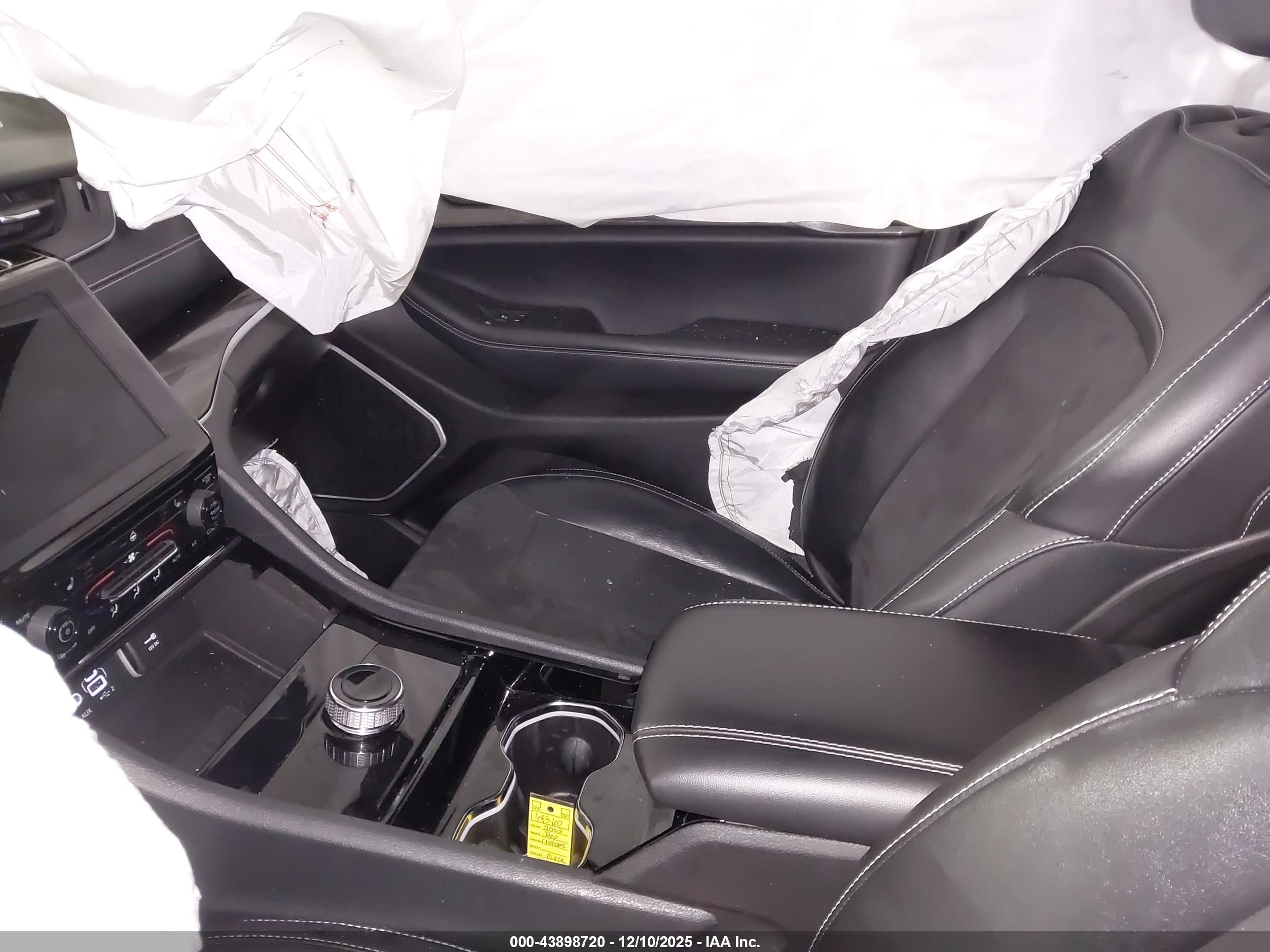 JEEP GRAND image 5