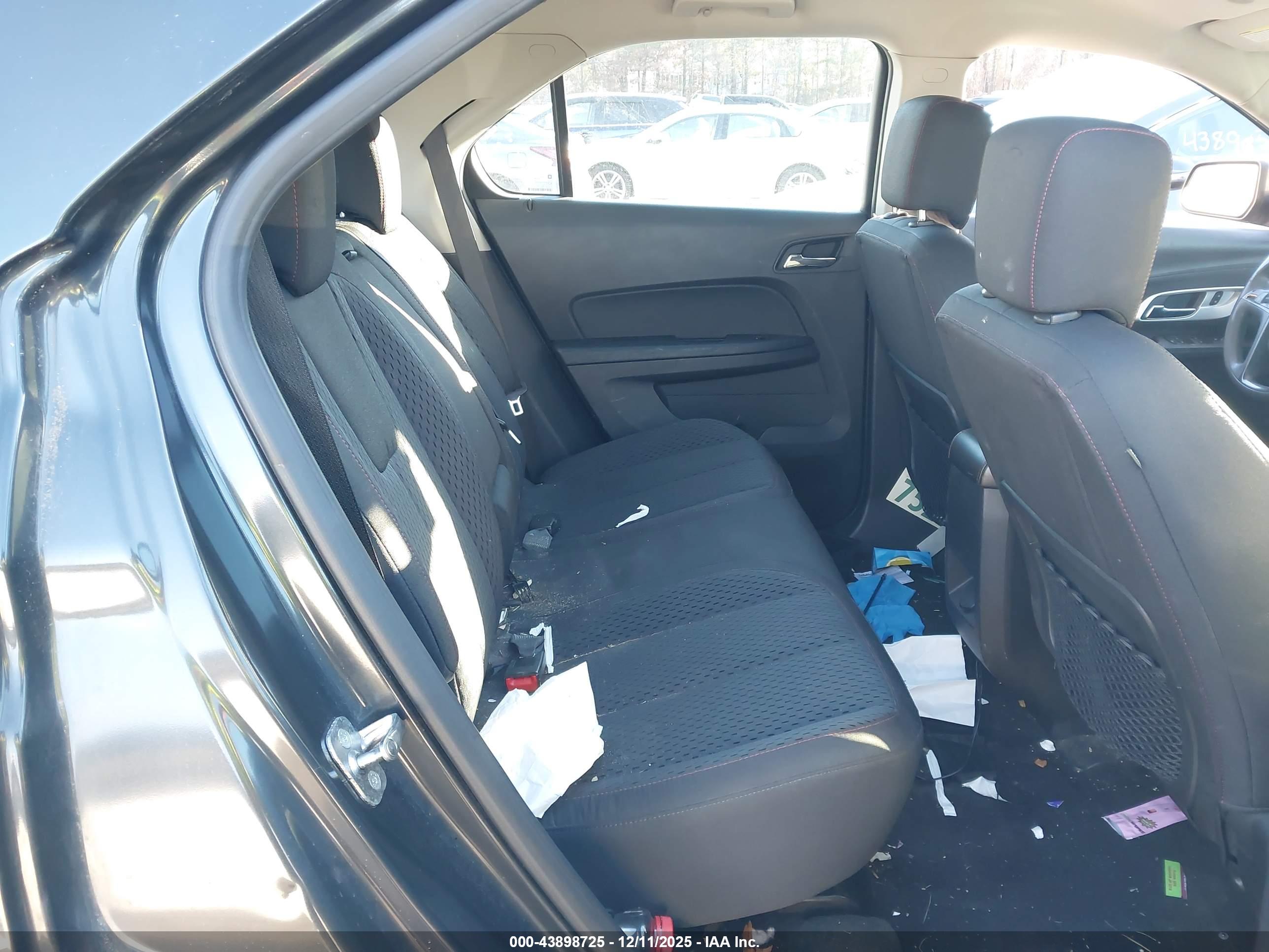 CHEVROLET EQUINOX image 8