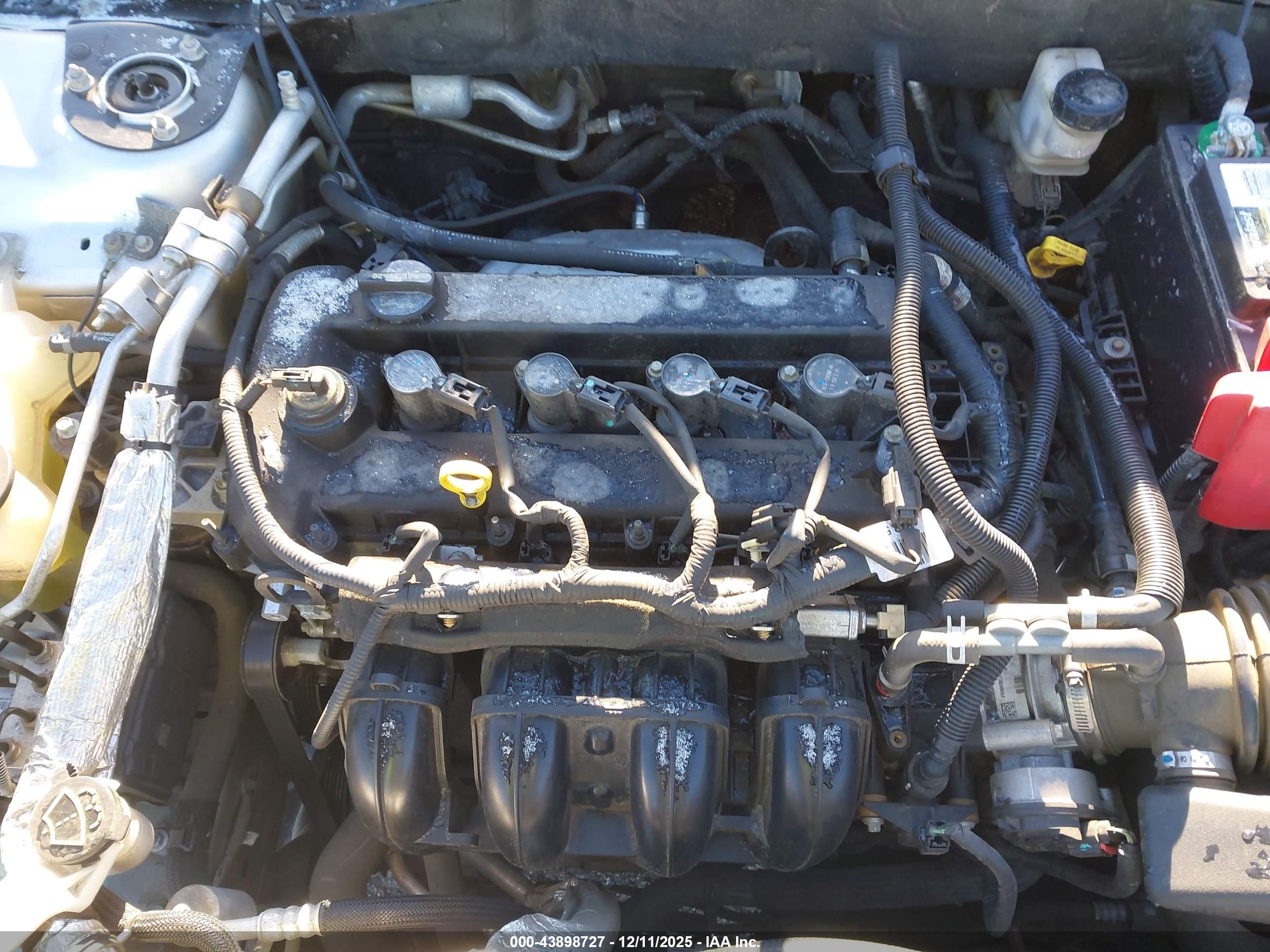 FORD FUSION image 10