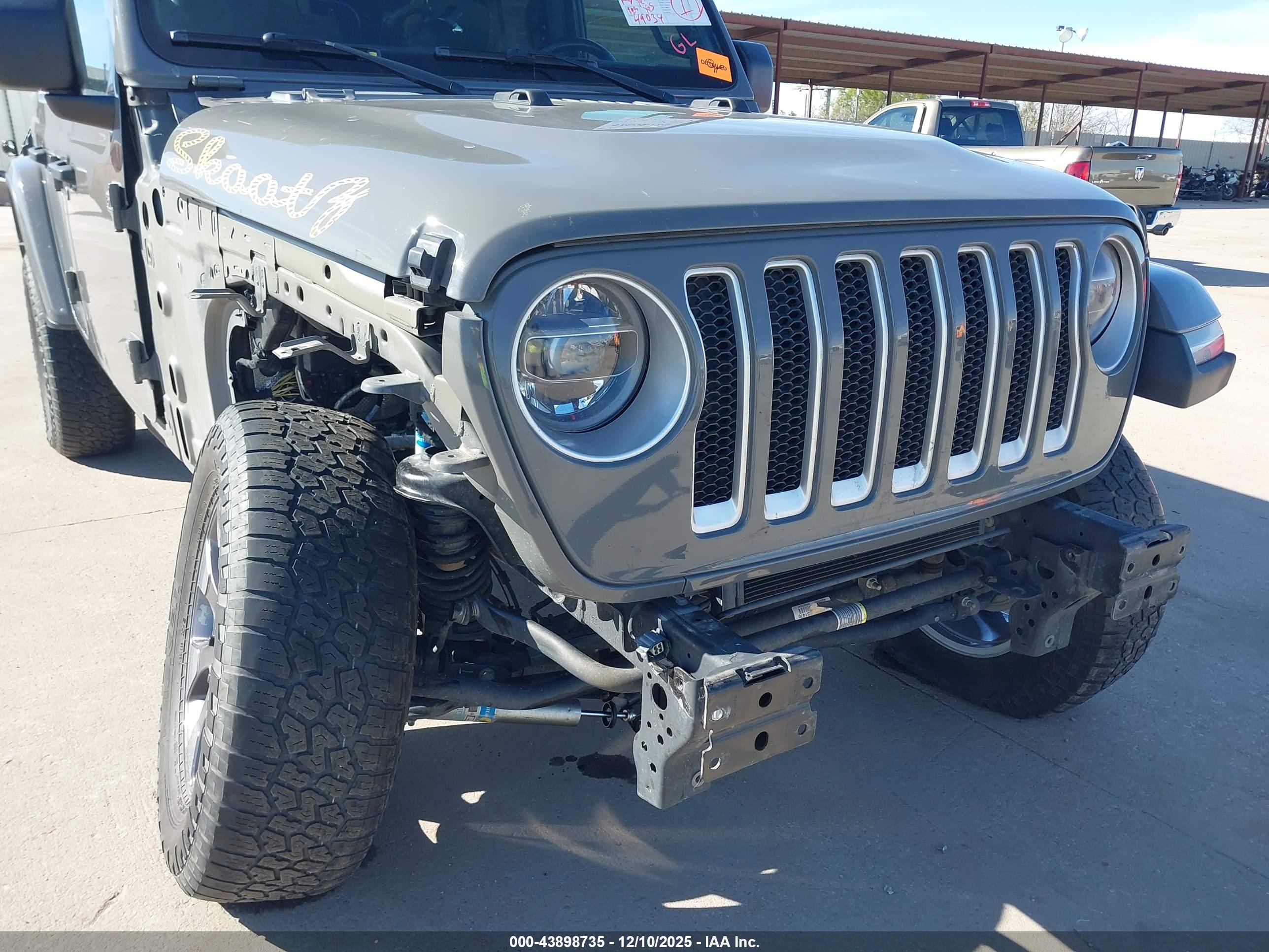 JEEP WRANGLER image 6