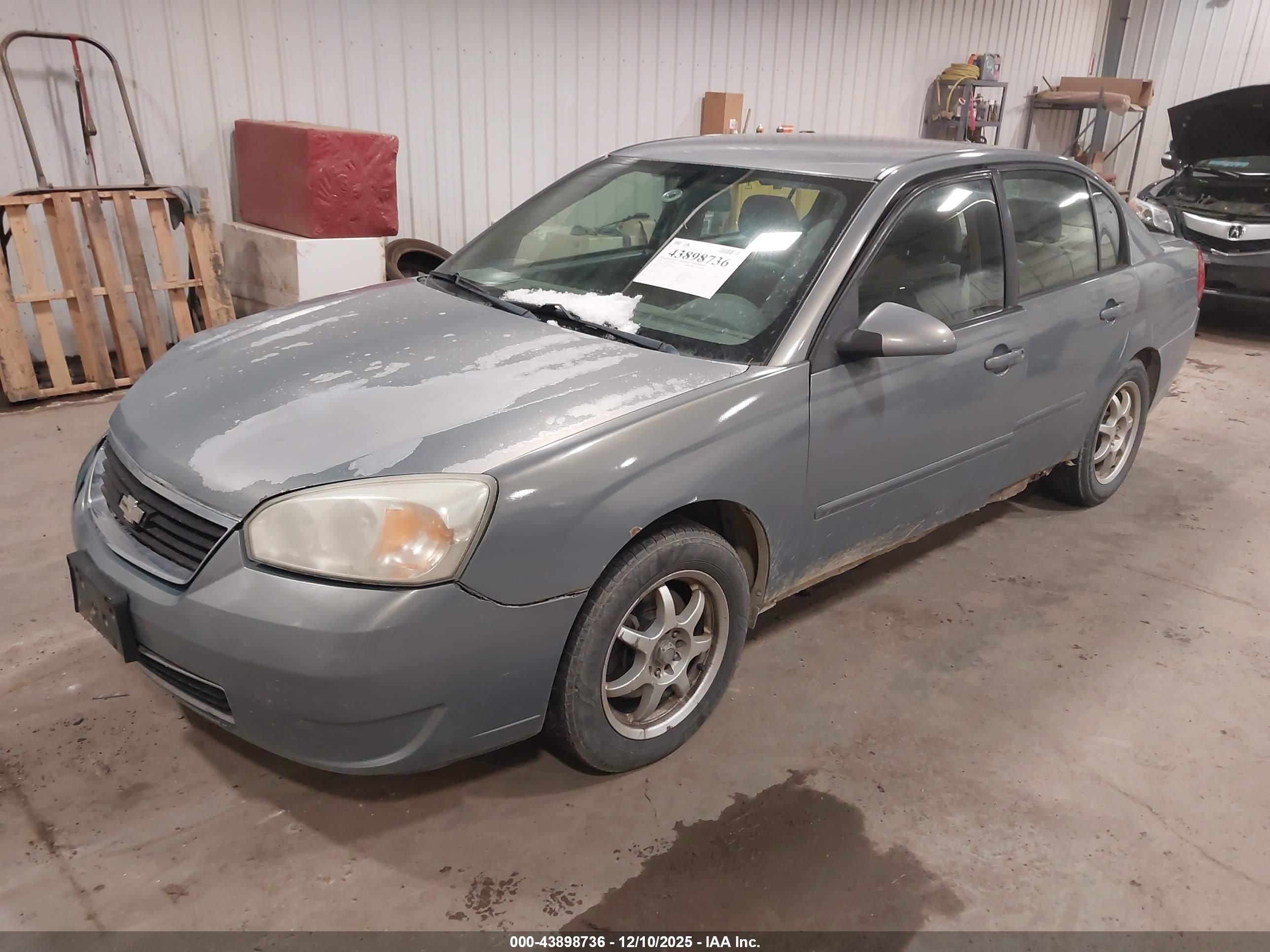 CHEVROLET MALIBU image 2