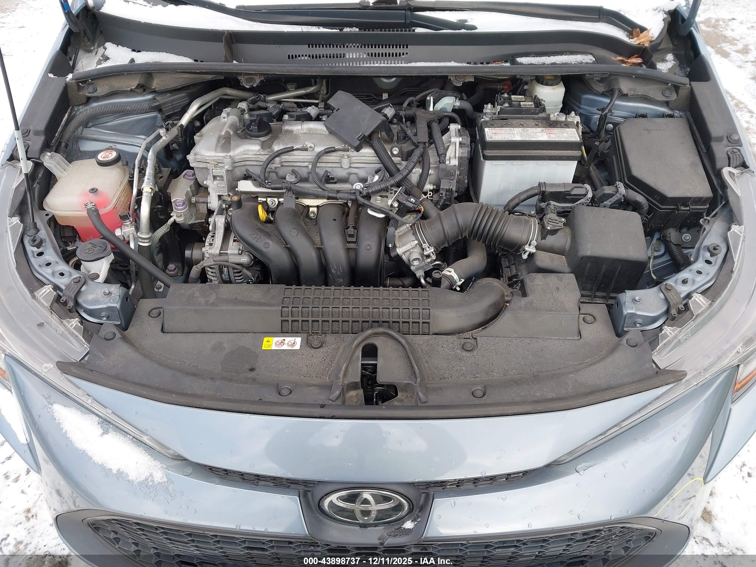 TOYOTA COROLLA image 10