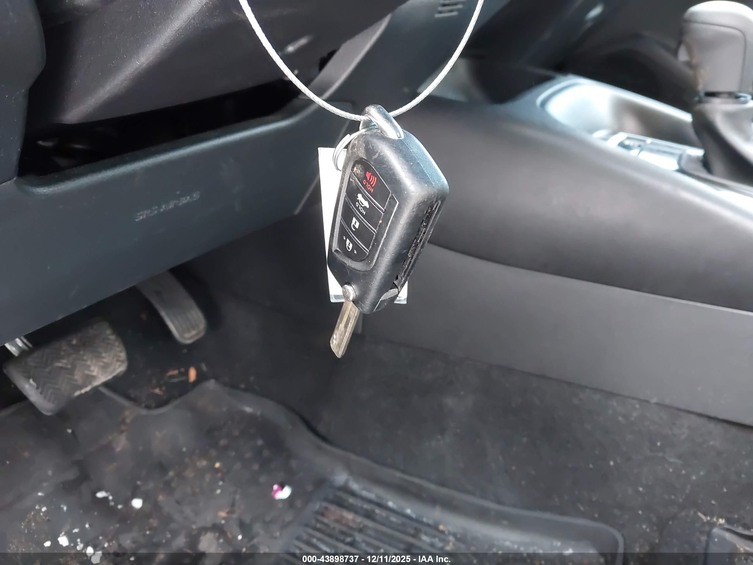 TOYOTA COROLLA image 11