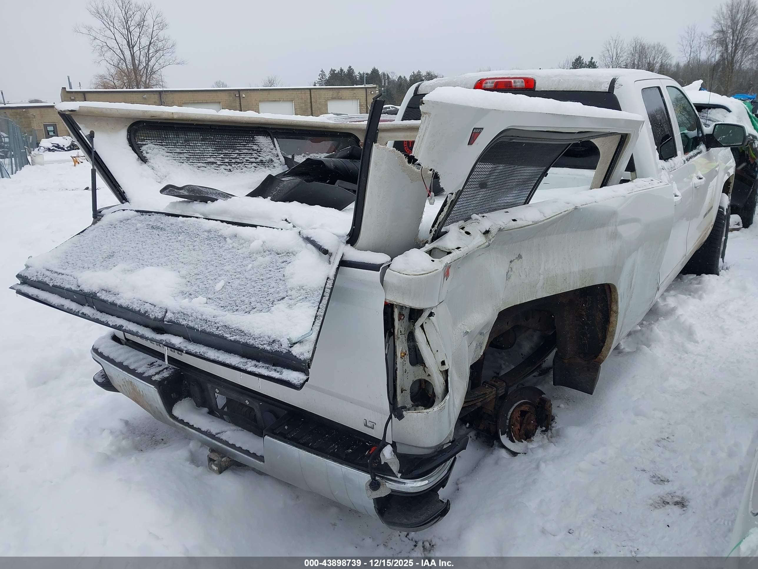CHEVROLET SILVERADO image 6