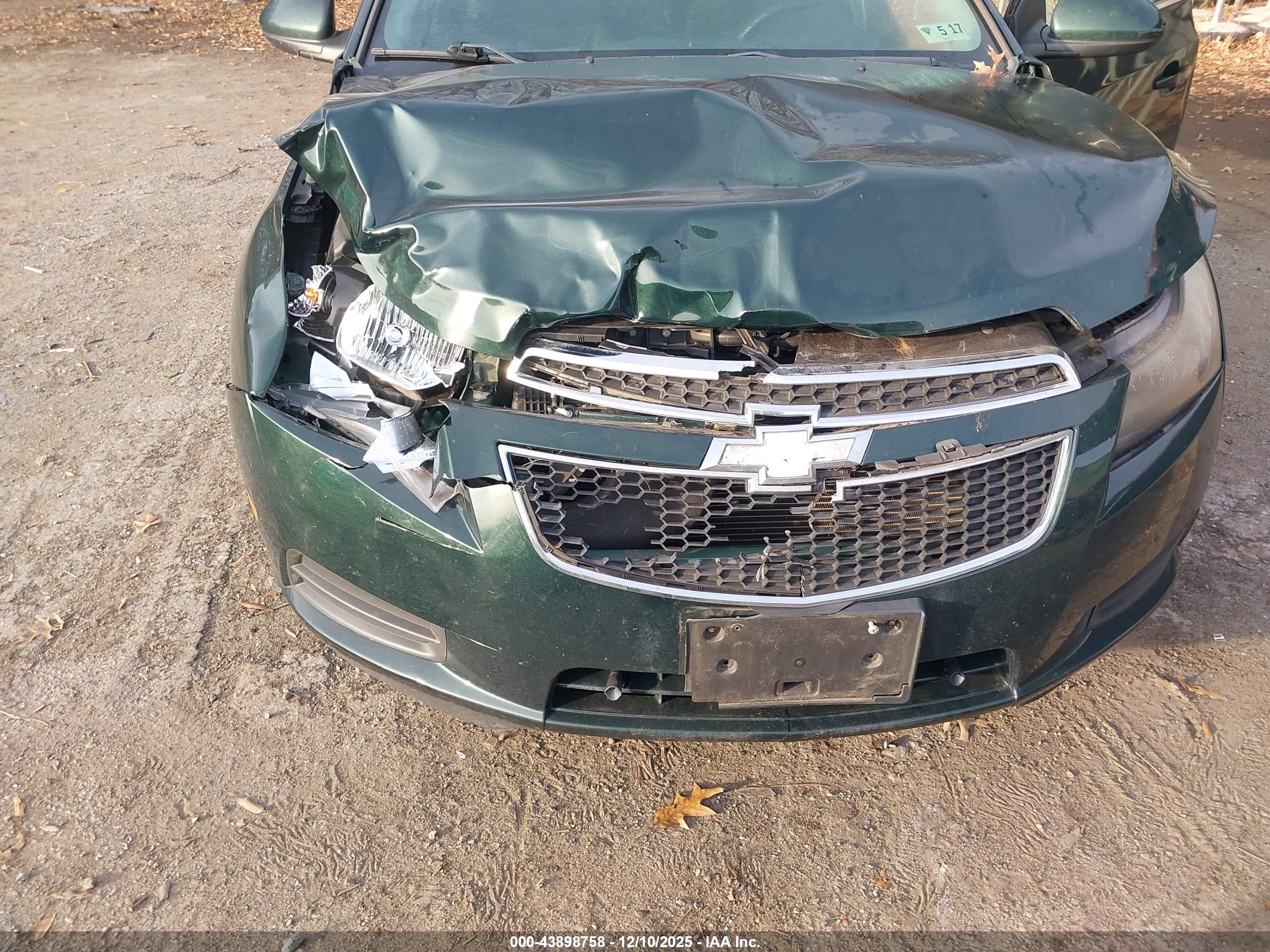 CHEVROLET CRUZE image 6