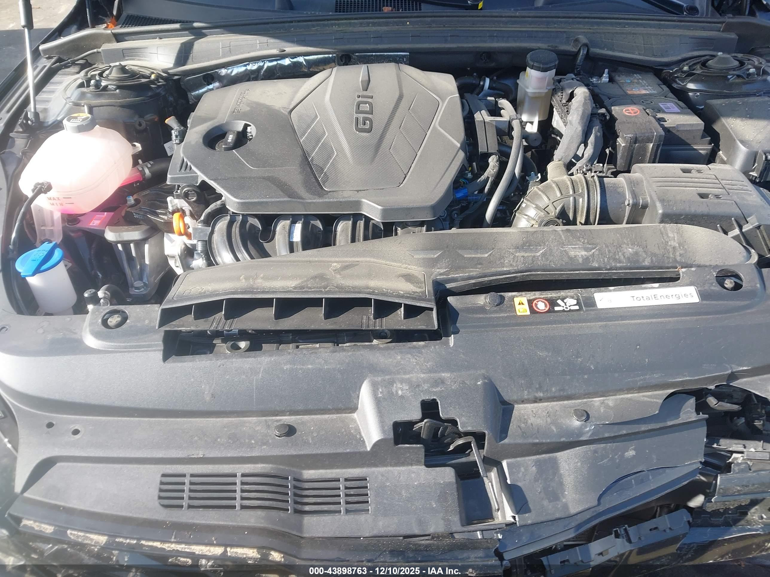 KIA K5 image 10