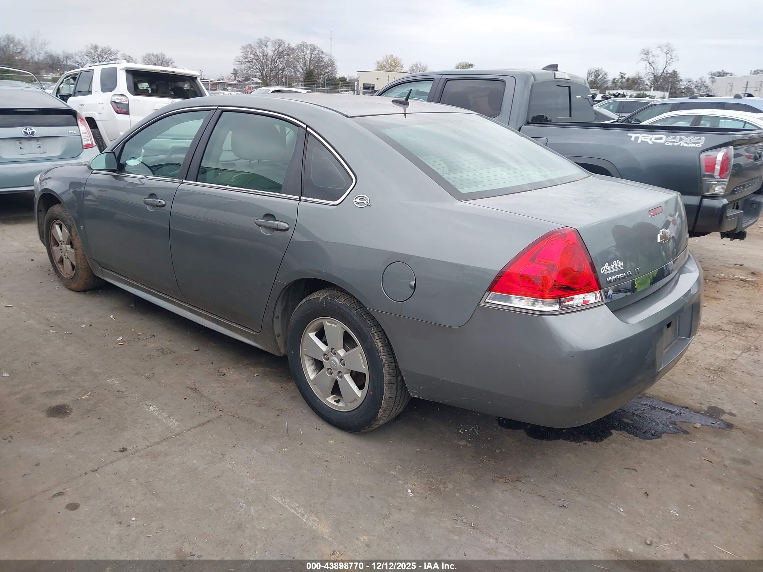 CHEVROLET IMPALA image 3