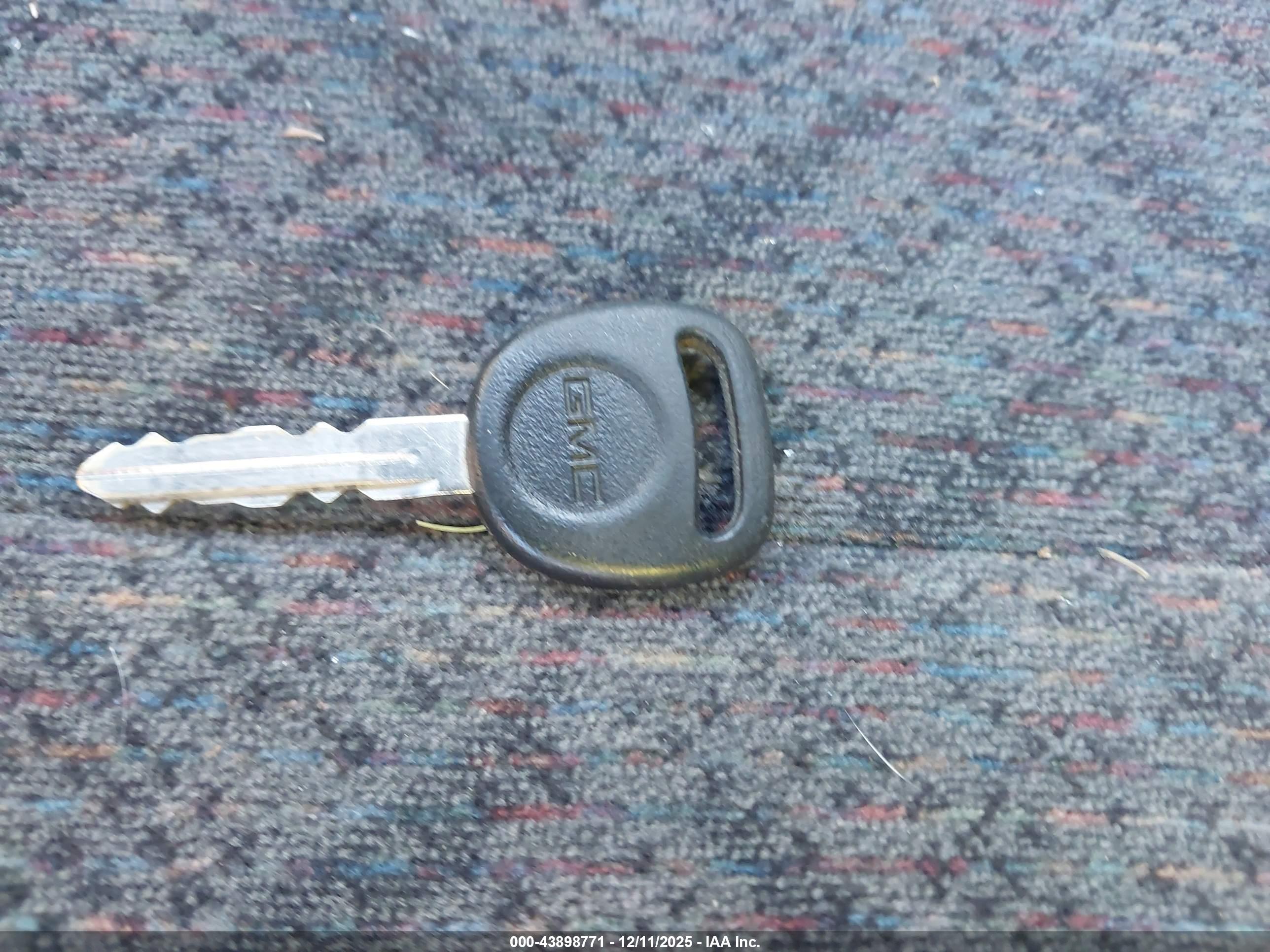 GMC SONOMA image 11